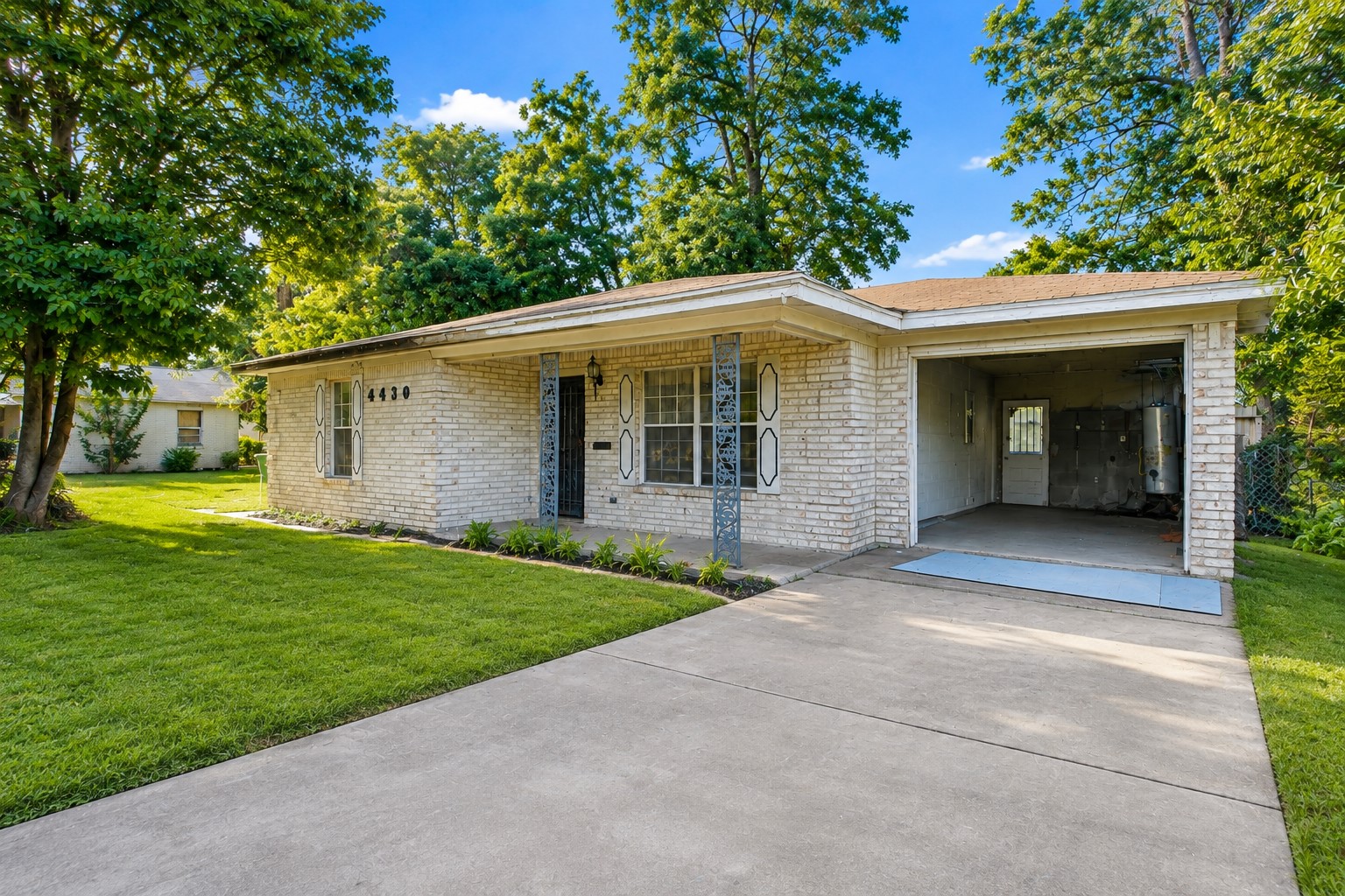 5305 Kashmere Street Property Photo 1