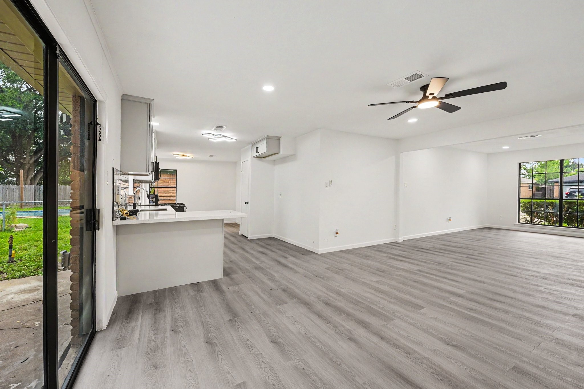 7607 Grape Street Property Photo 8
