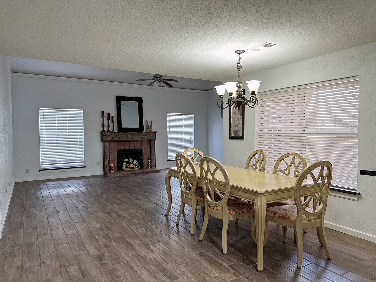 5110 Prairie Creek Drive Property Photo 1