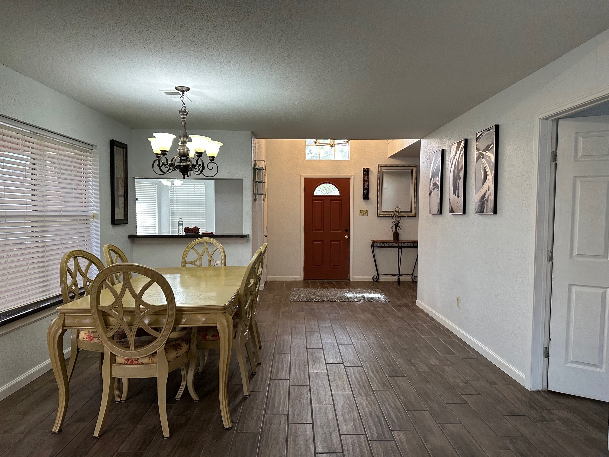 5110 Prairie Creek Drive Property Photo 8