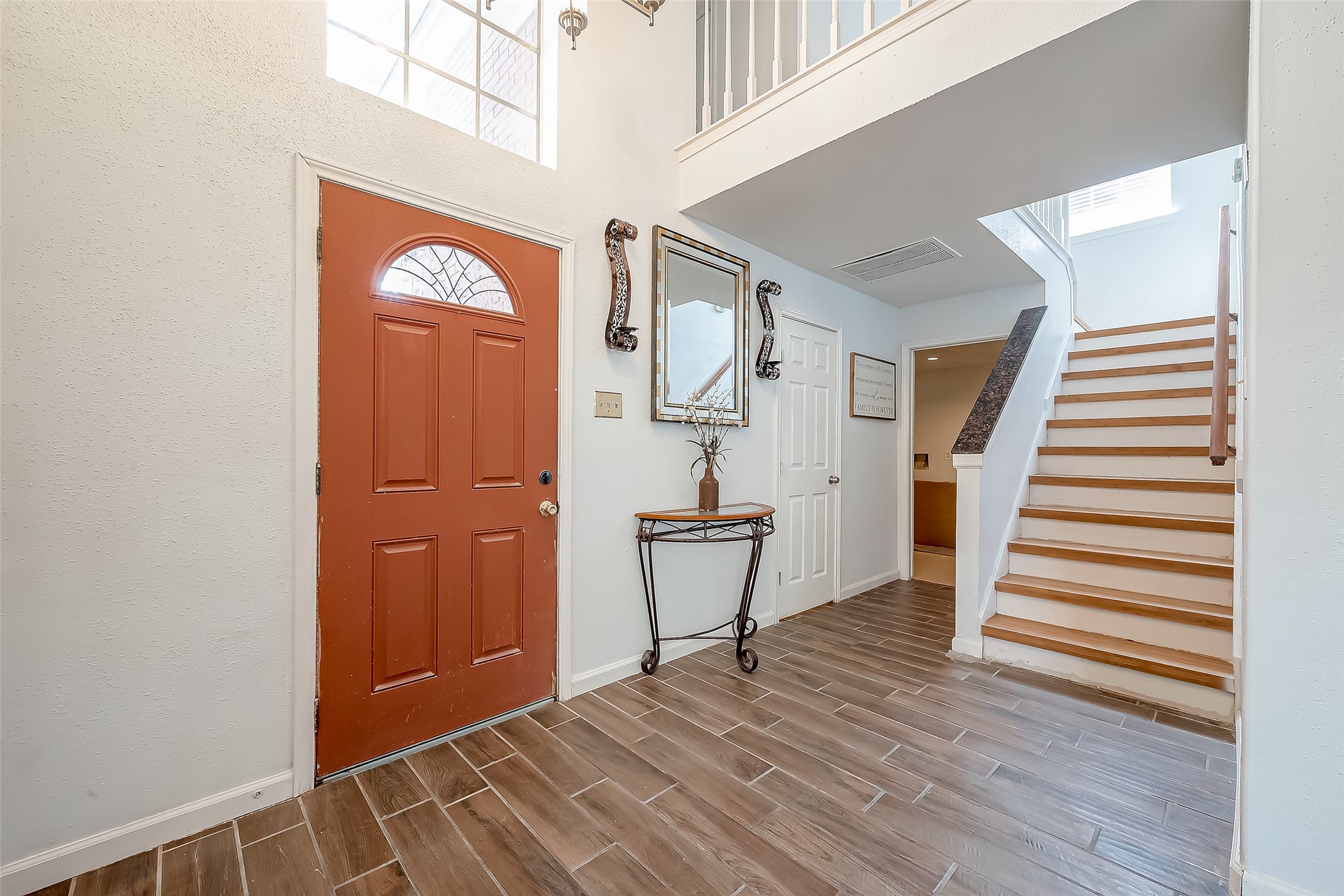 5110 Prairie Creek Drive Property Photo 10