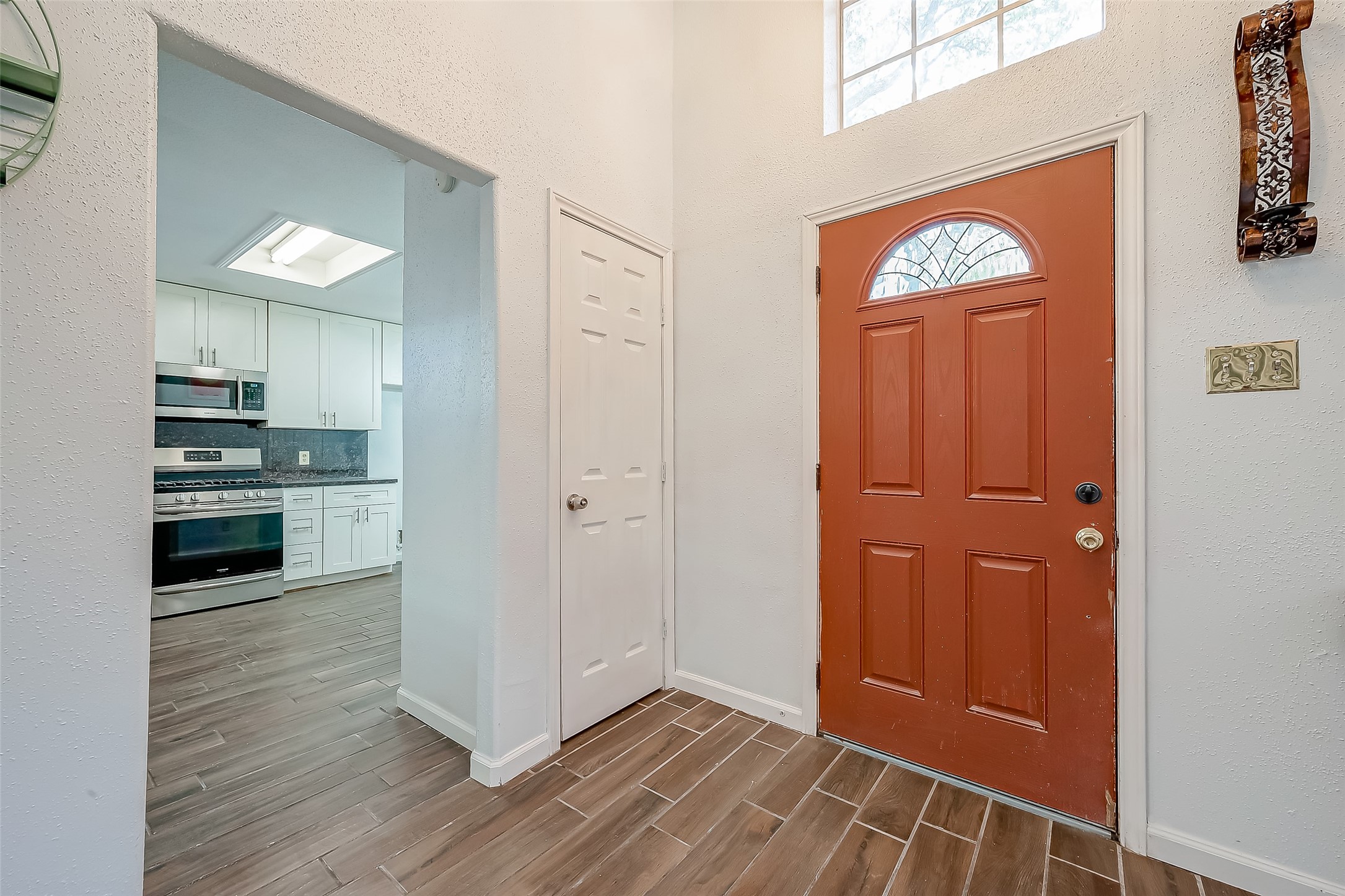 5110 Prairie Creek Drive Property Photo 12