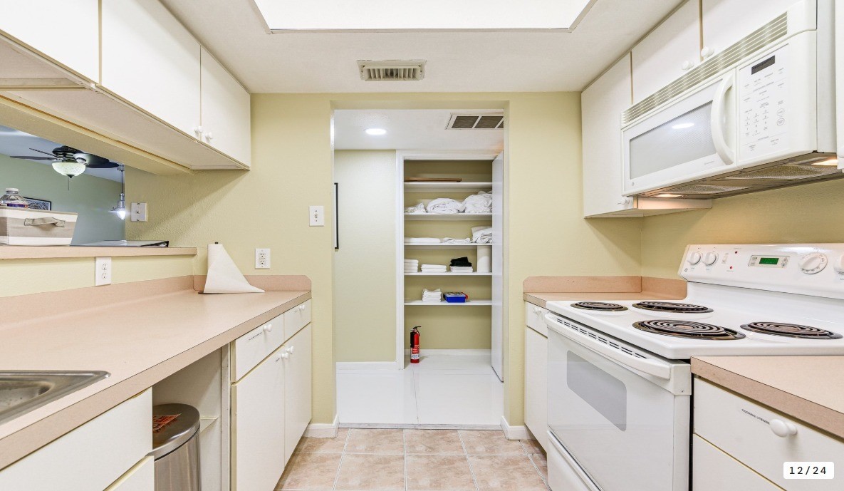 2824 S Bartell Drive 27 Property Photo 5
