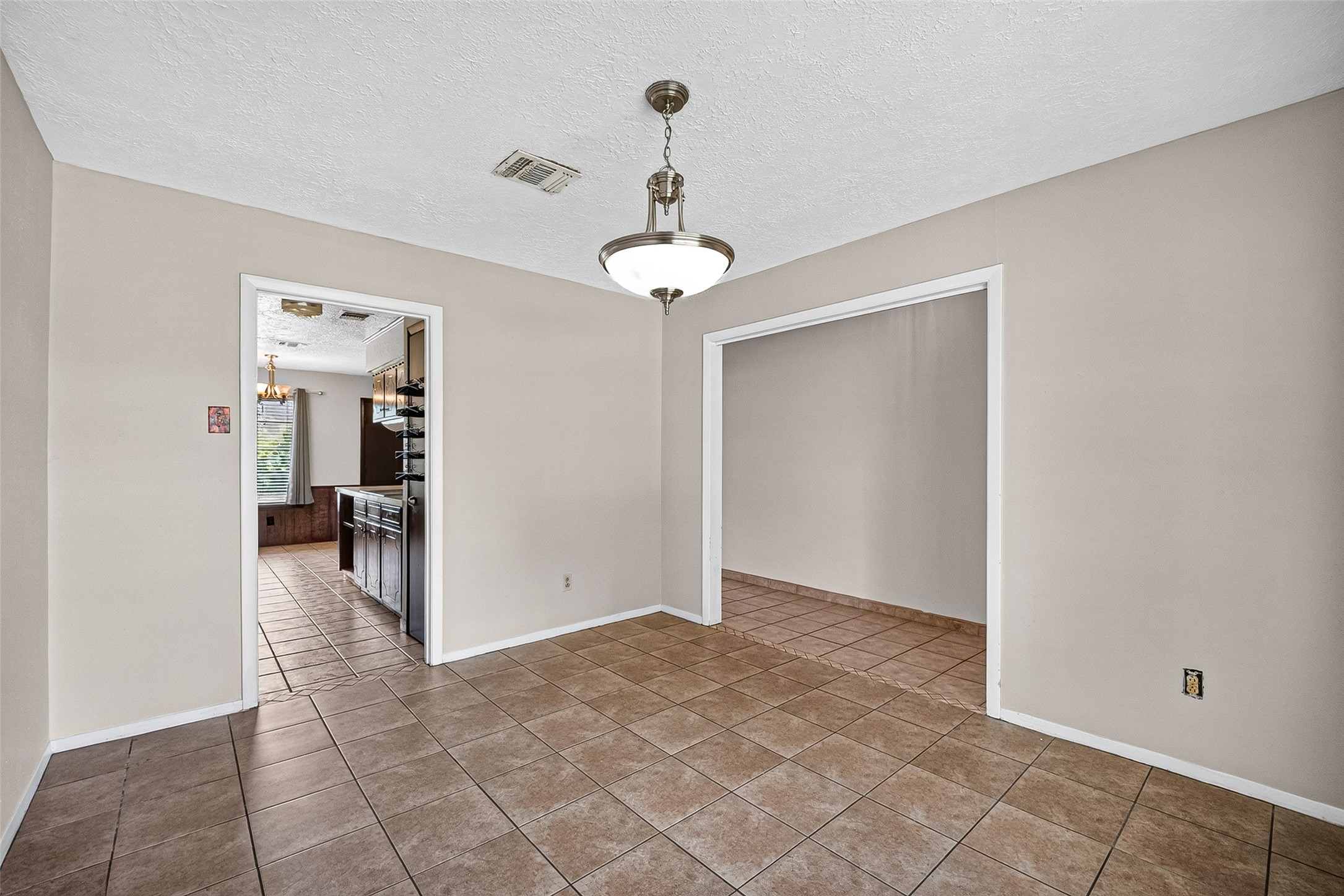 3602 Cedarcrest Drive Property Photo 4