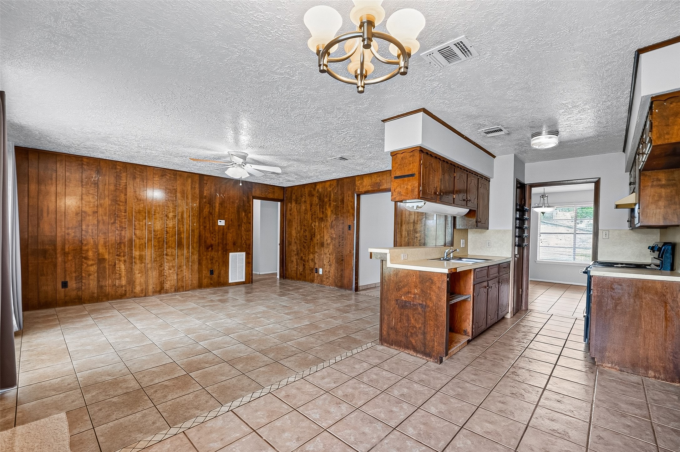 3602 Cedarcrest Drive Property Photo 10