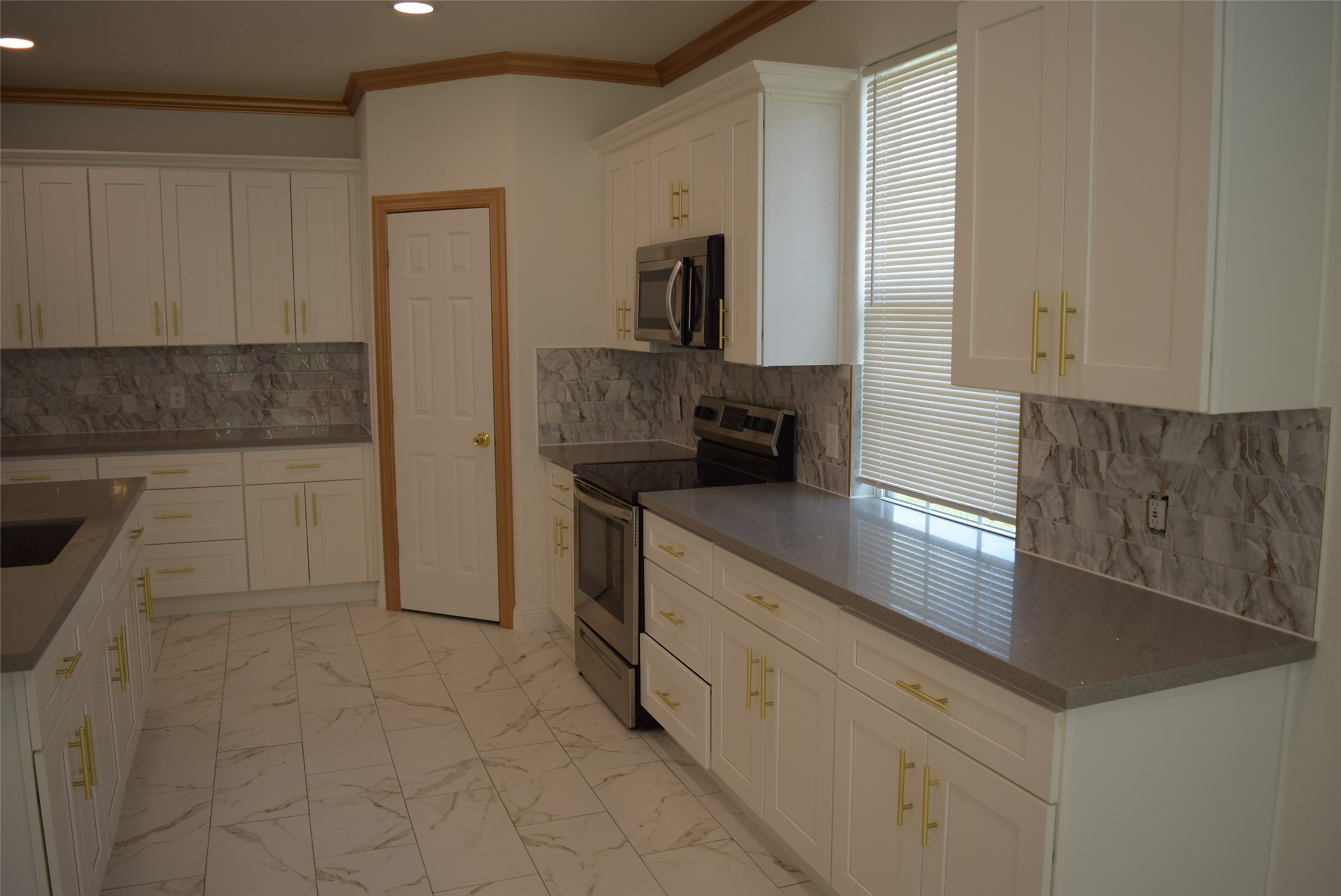 445 Road 5102 J Property Photo 8