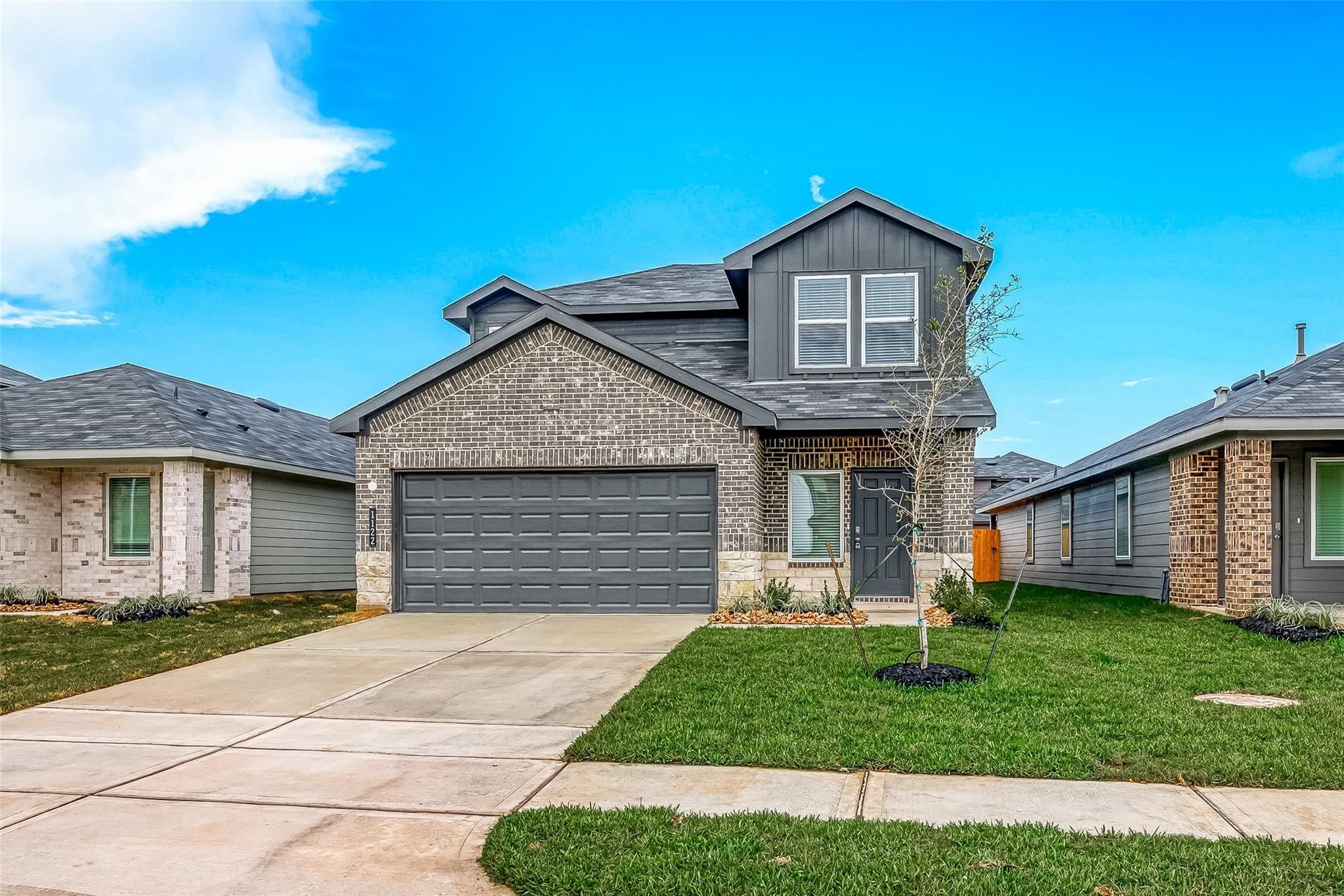 1122 Tempranillo Way Property Photo 4