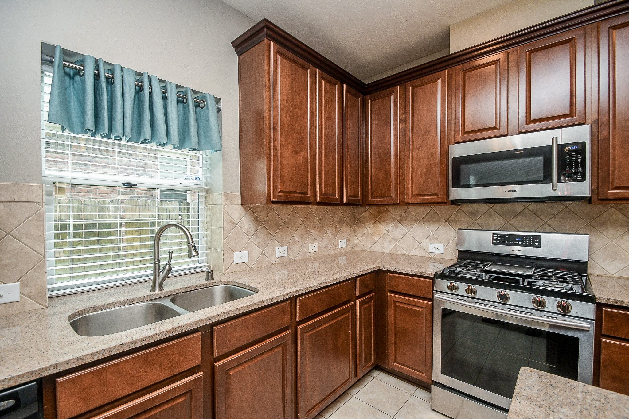 24430 Haywards Crossing Lane Property Photo 6