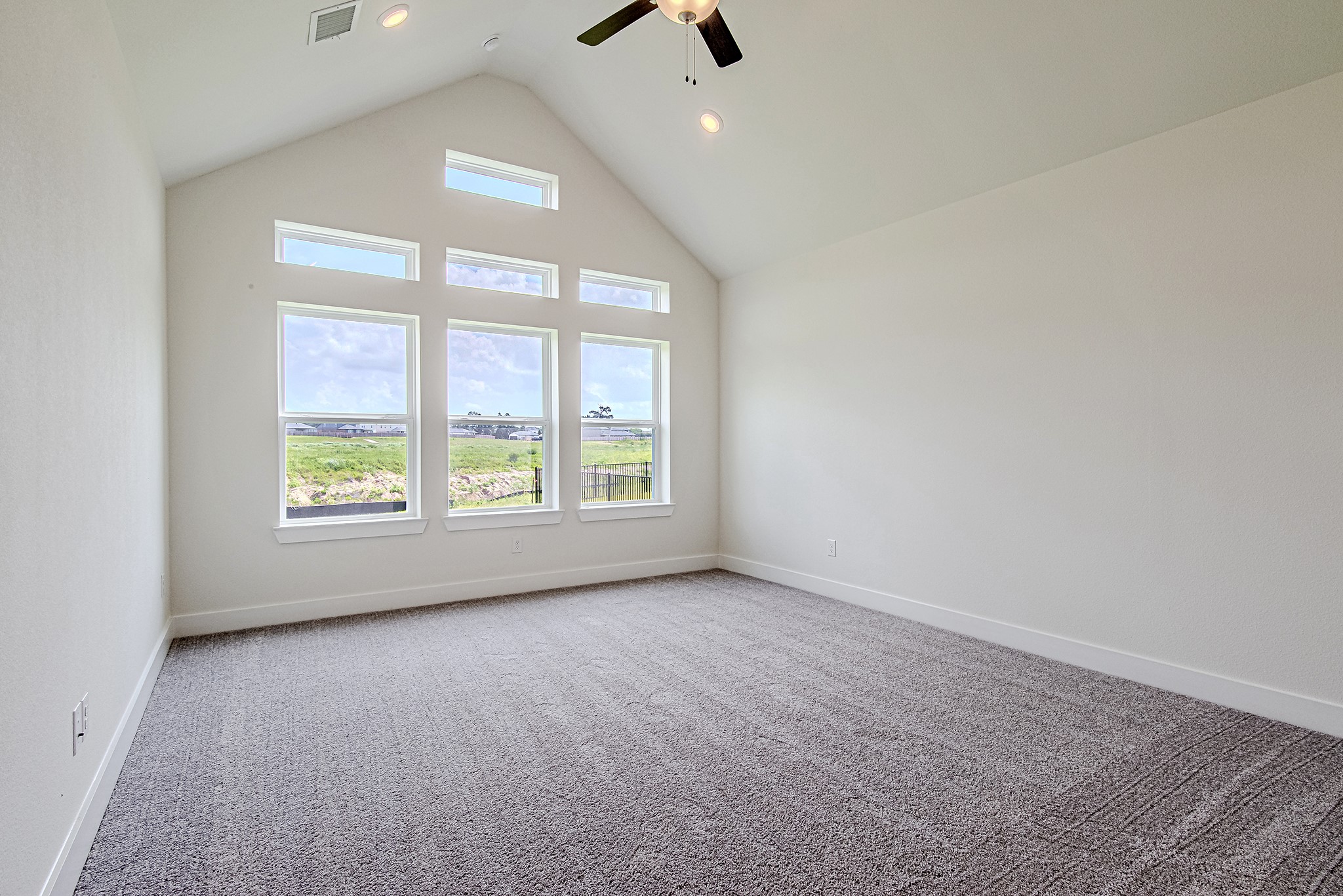 161 Peninsula Point Drive Property Photo 12