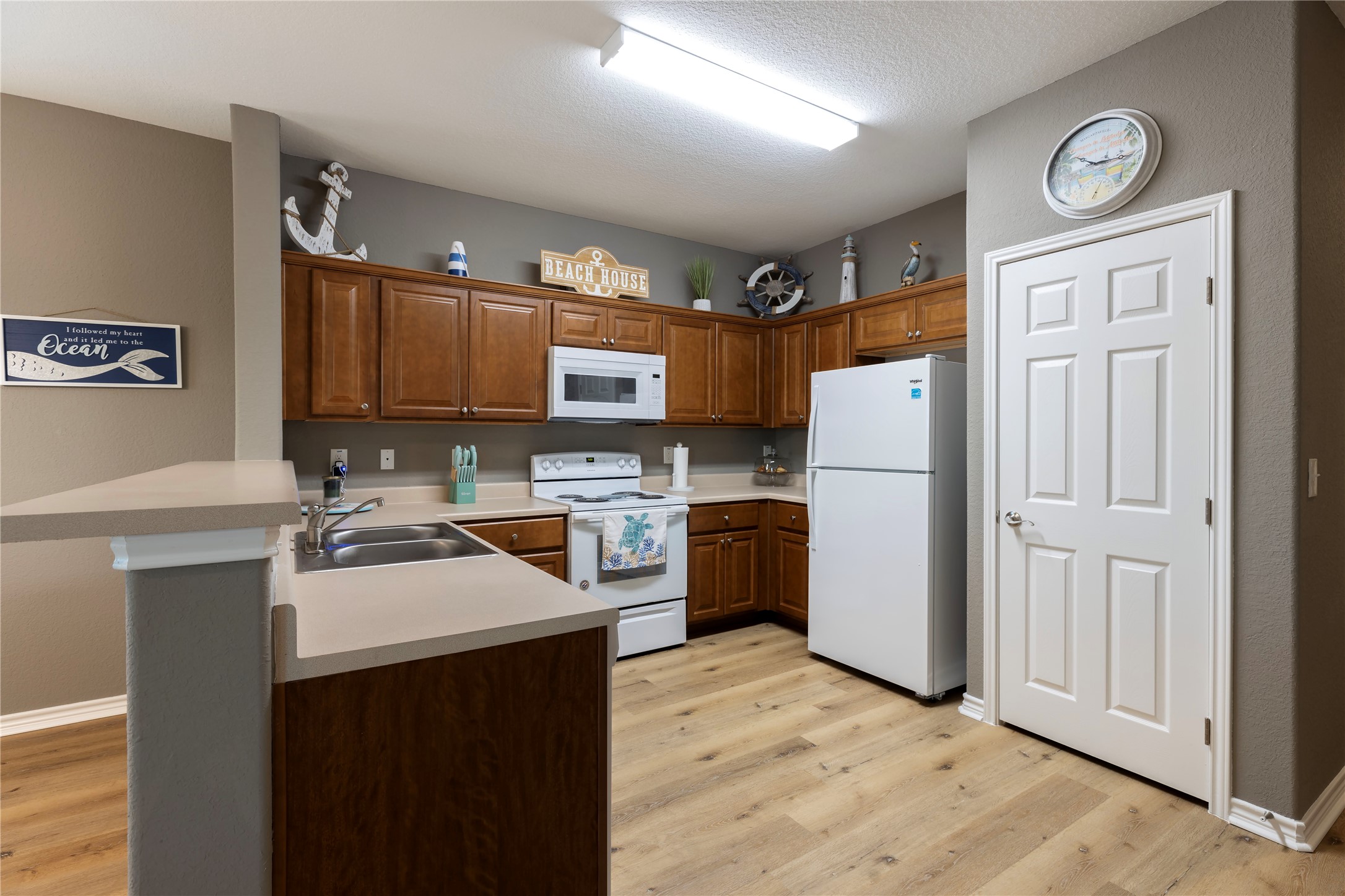 1126 3 Ks Property Photo 14