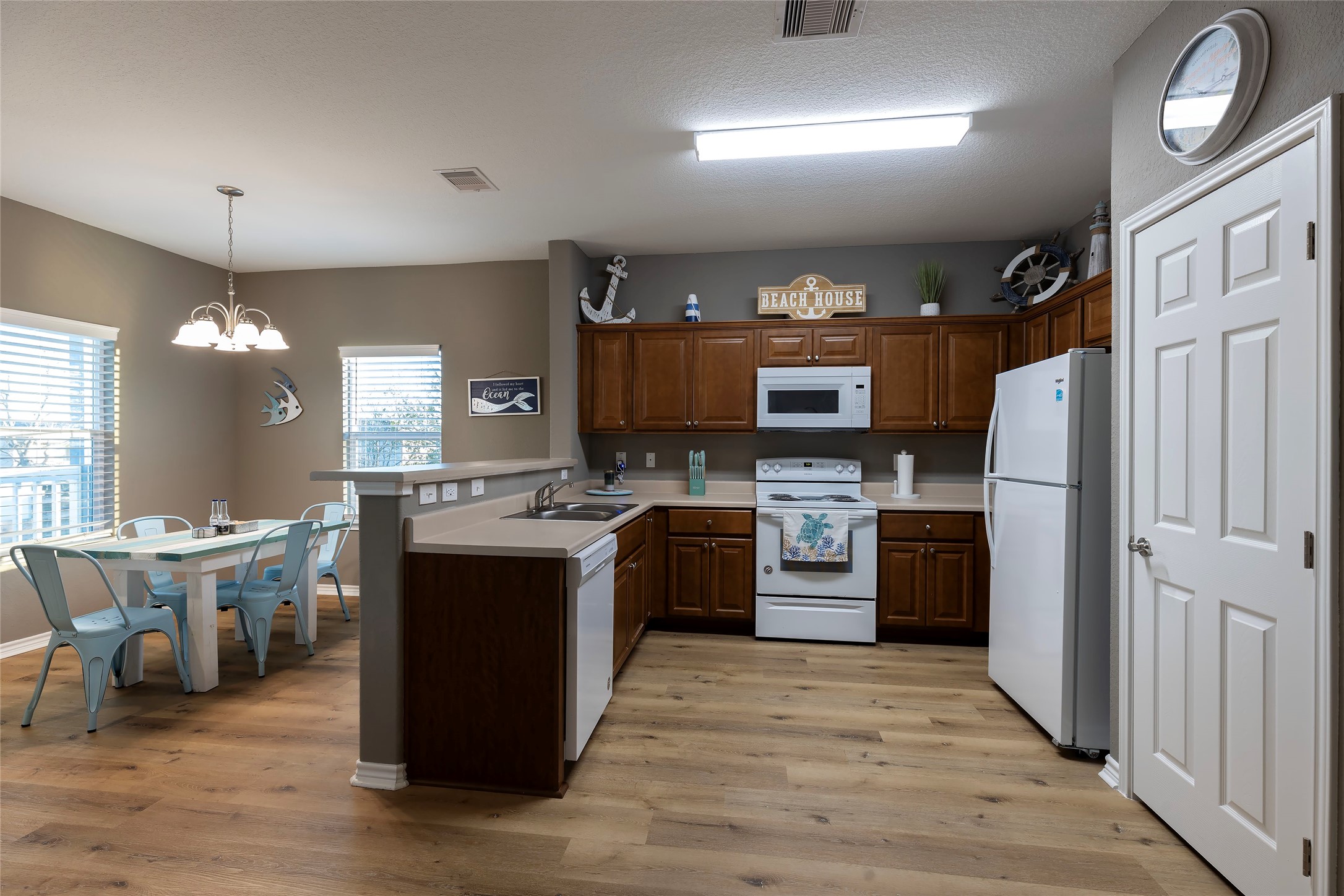 1126 3 Ks Property Photo 15