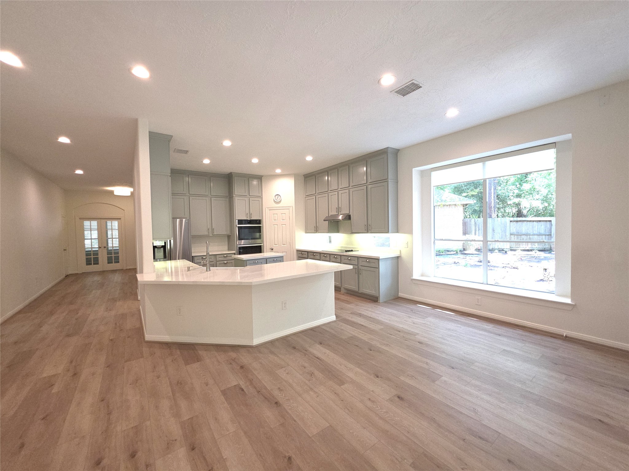 6 Cheshire Glen Court Property Photo 7