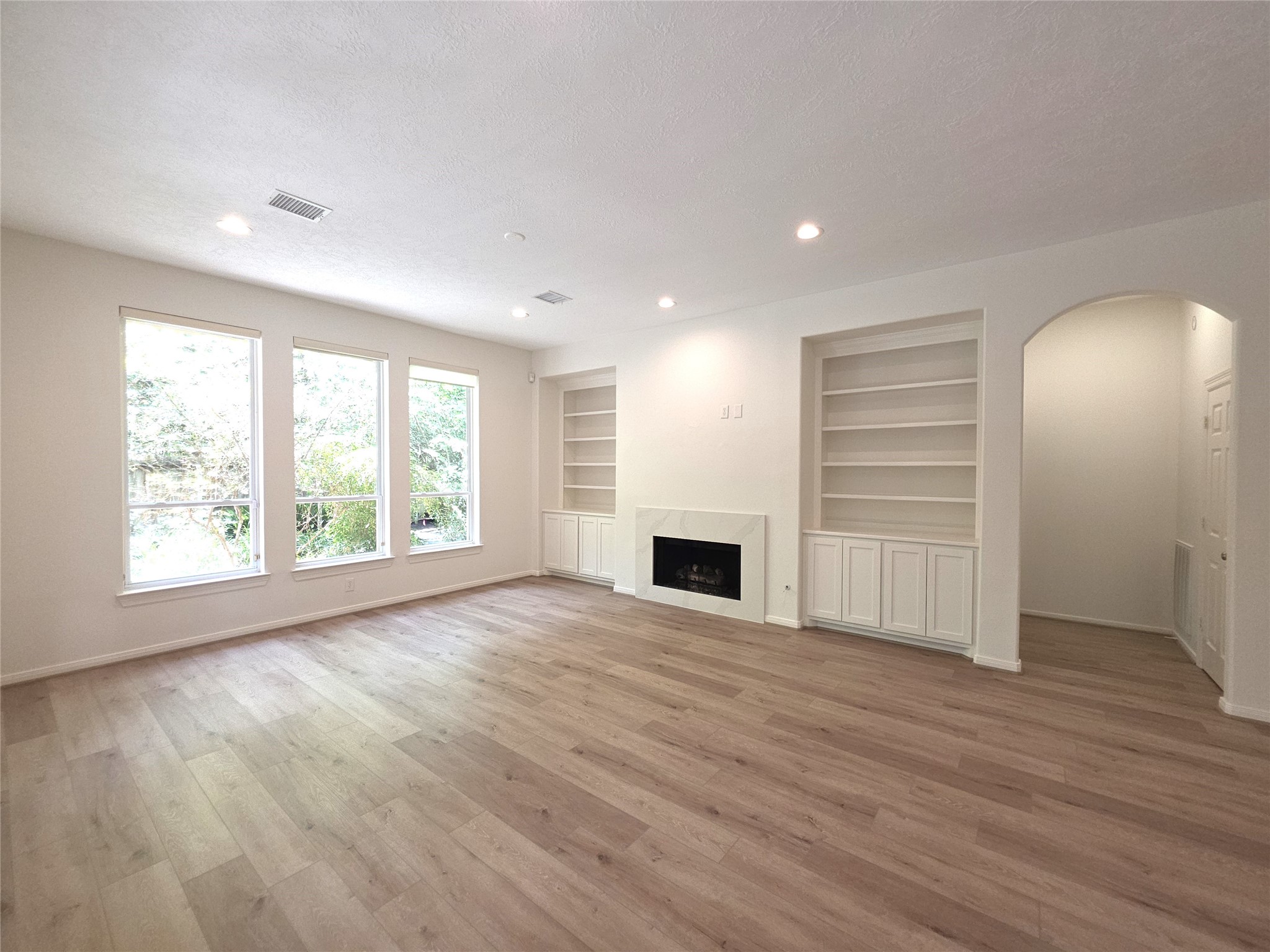 6 Cheshire Glen Court Property Photo 10