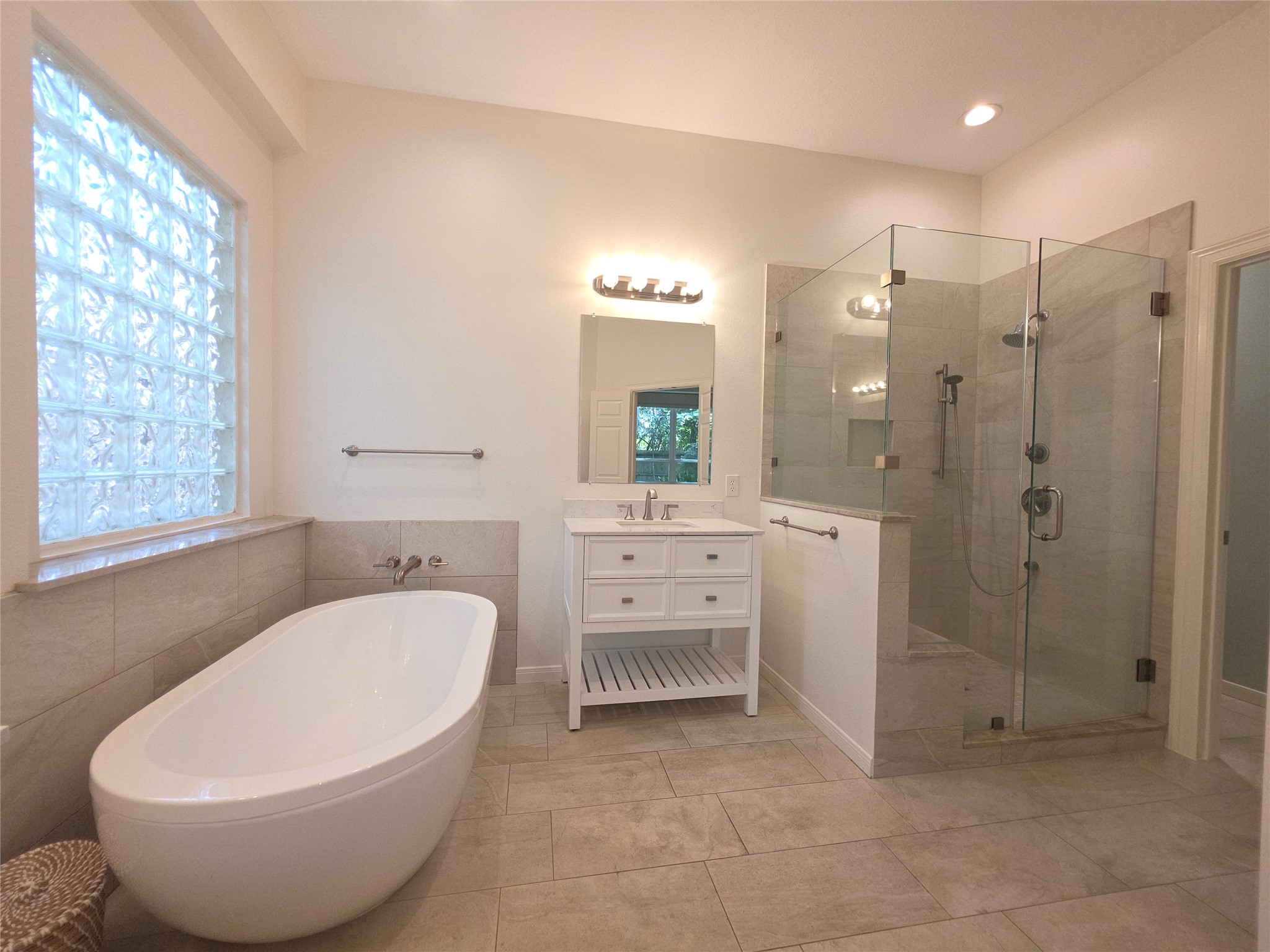 6 Cheshire Glen Court Property Photo 14