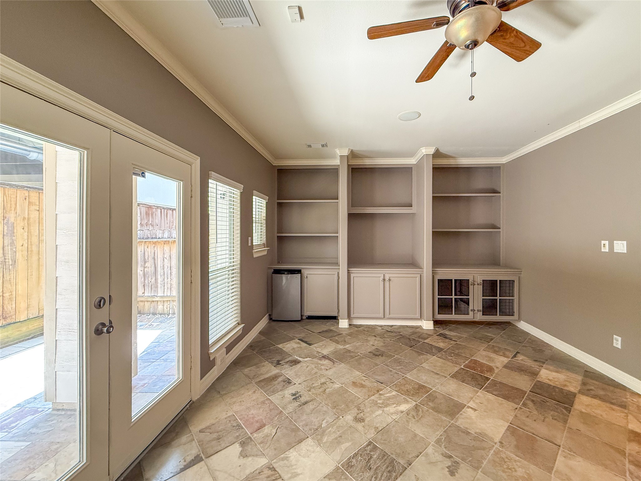 621 Hartman Street Property Photo 5