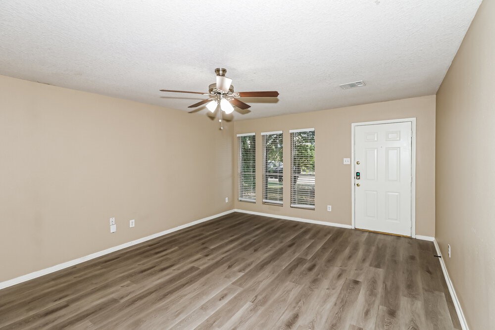 13230 Firebrick Drive Property Photo 4