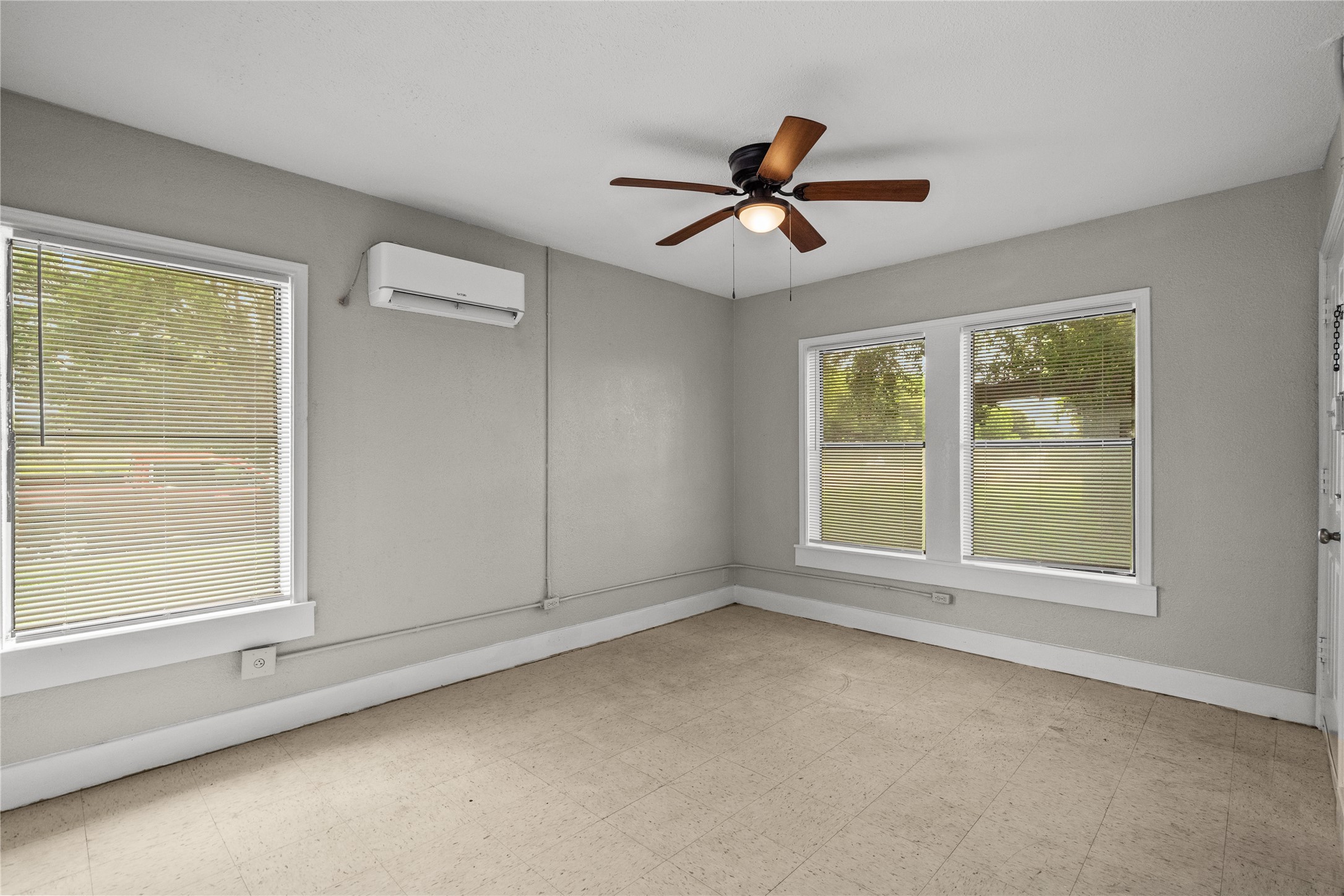 826 3rd Avenue N 34 Property Photo 5