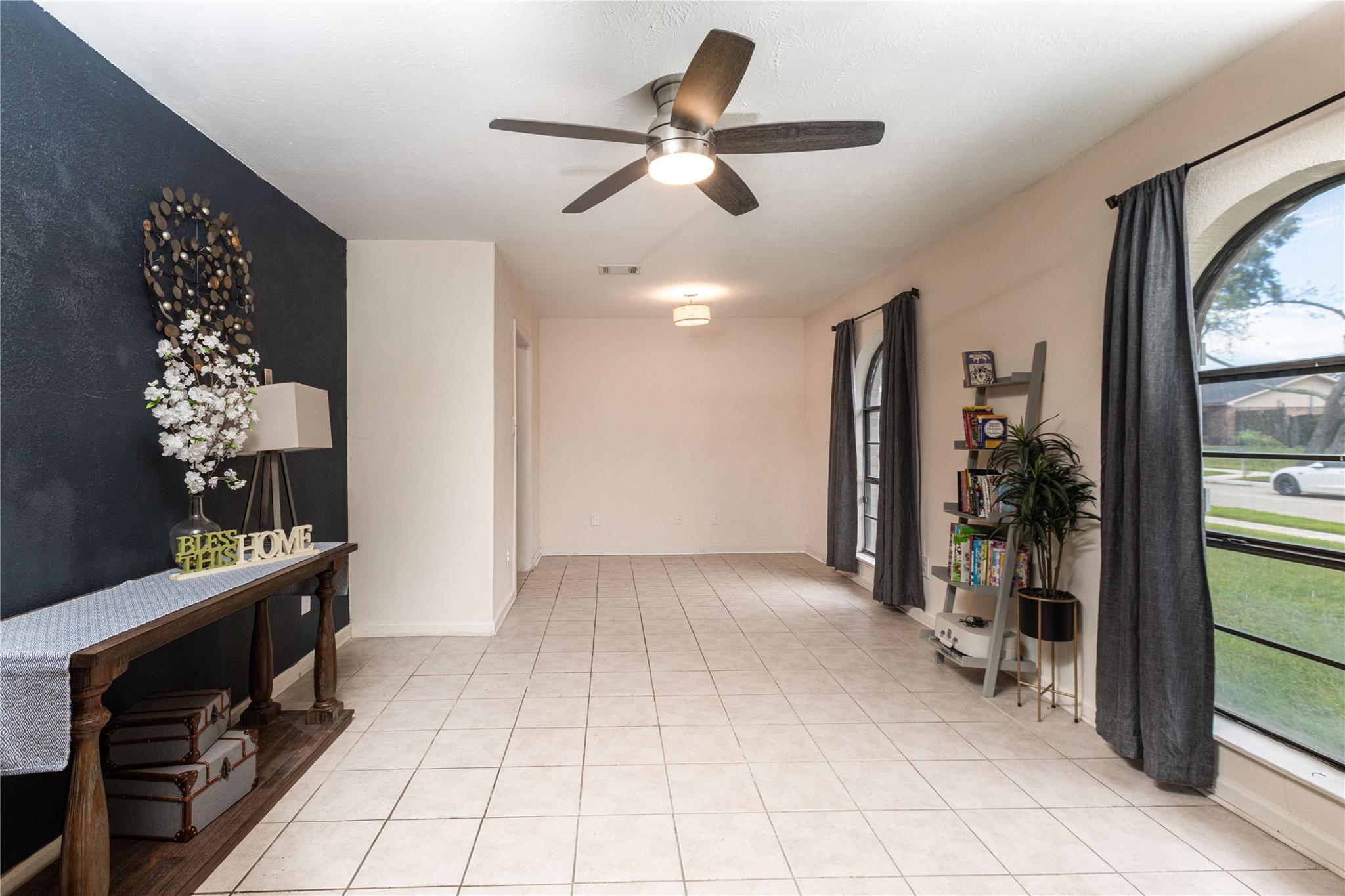 14007 Lorne Drive, Houston Tx 77049 Property Photo 8