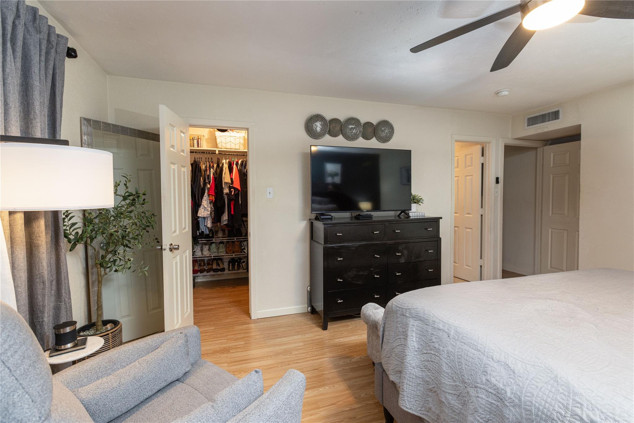 14007 Lorne Drive, Houston Tx 77049 Property Photo 12