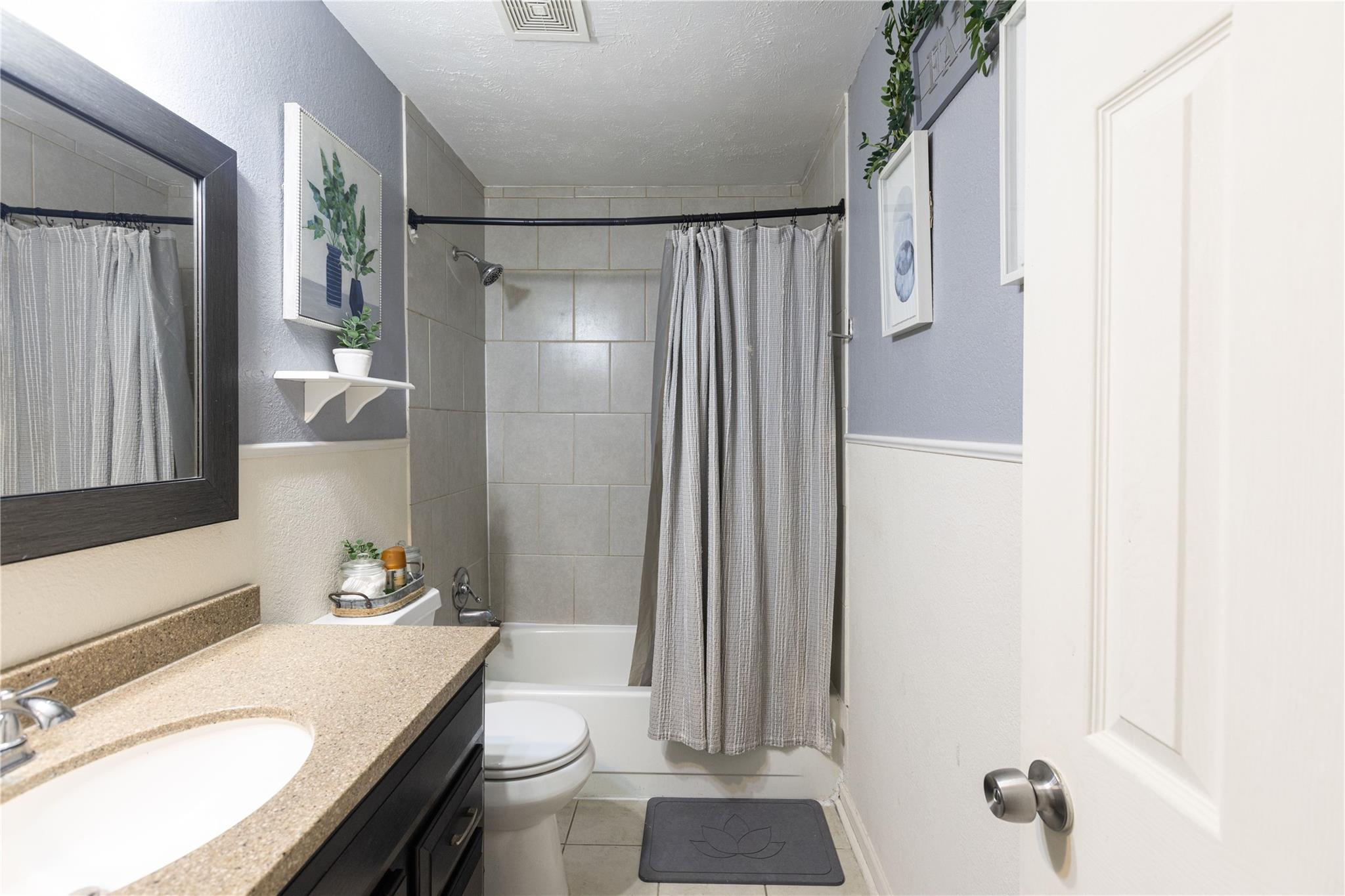 14007 Lorne Drive, Houston Tx 77049 Property Photo 15