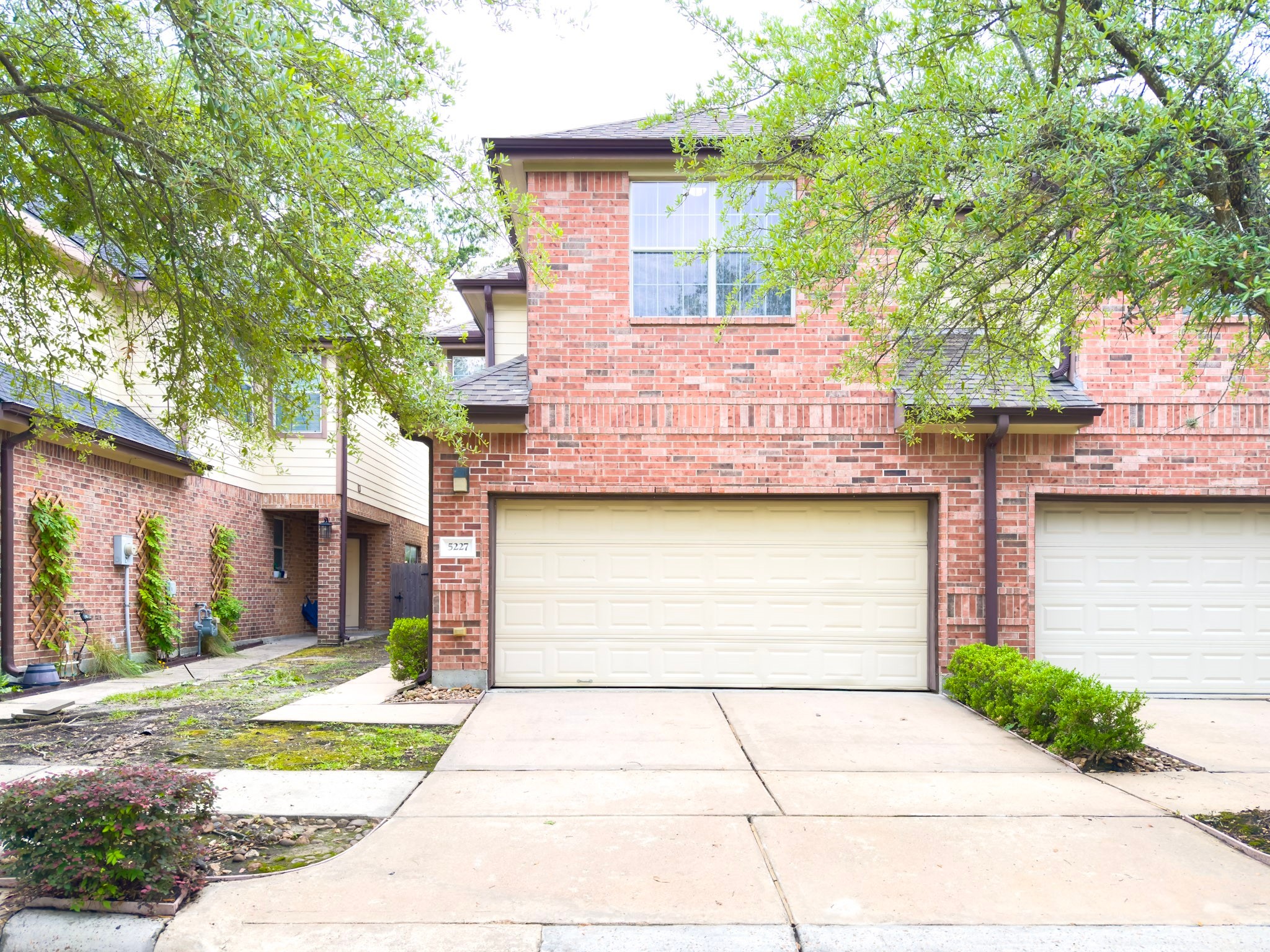 5227 Brinkman Court Property Photo 1