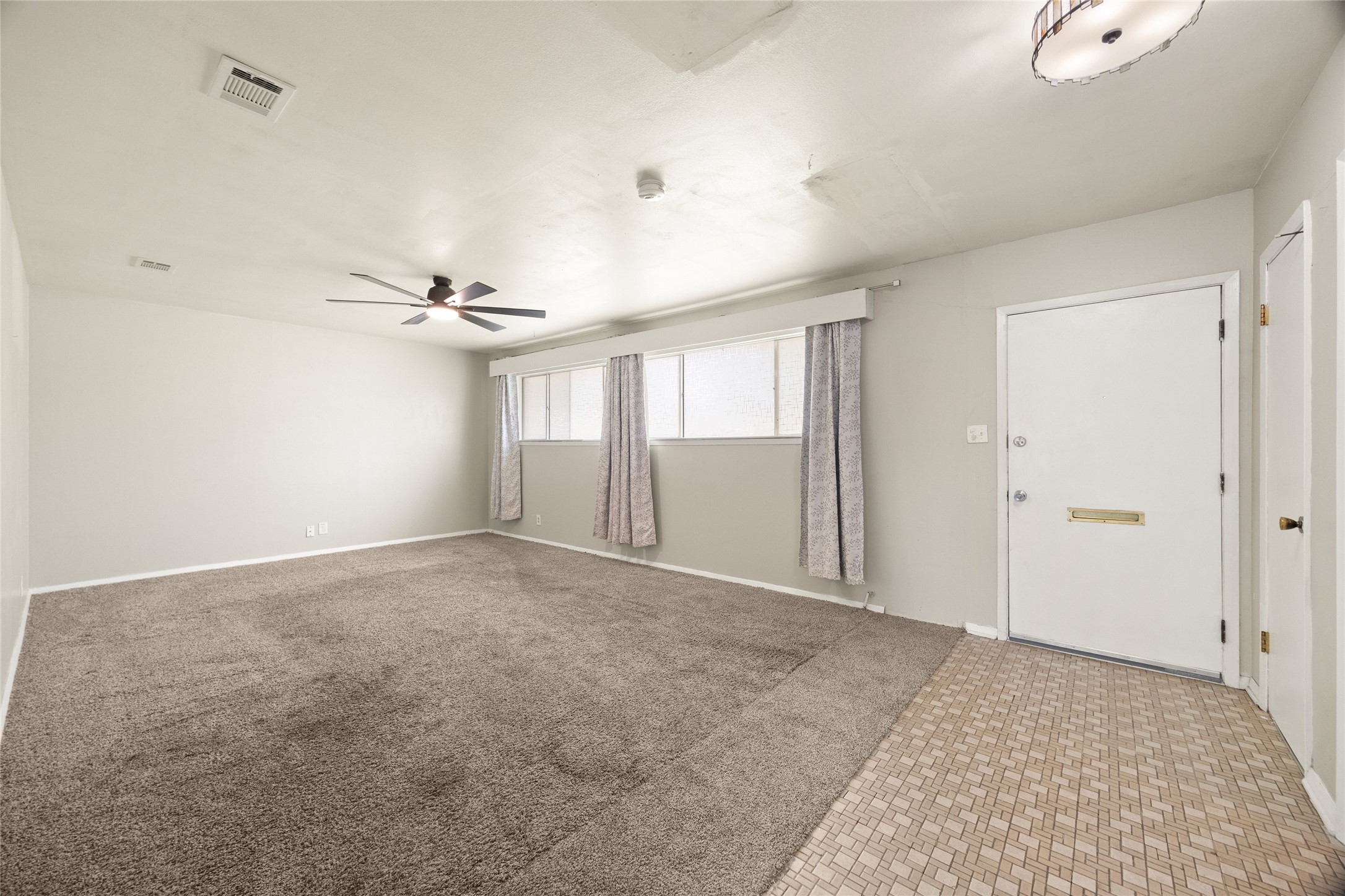 103 Ligustrum Street Property Photo 5