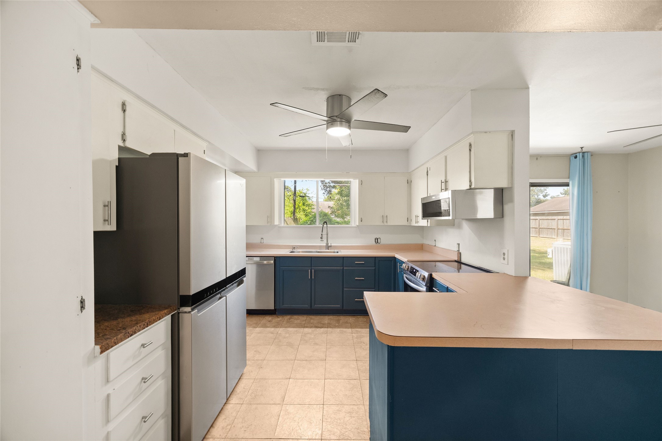 103 Ligustrum Street Property Photo 10