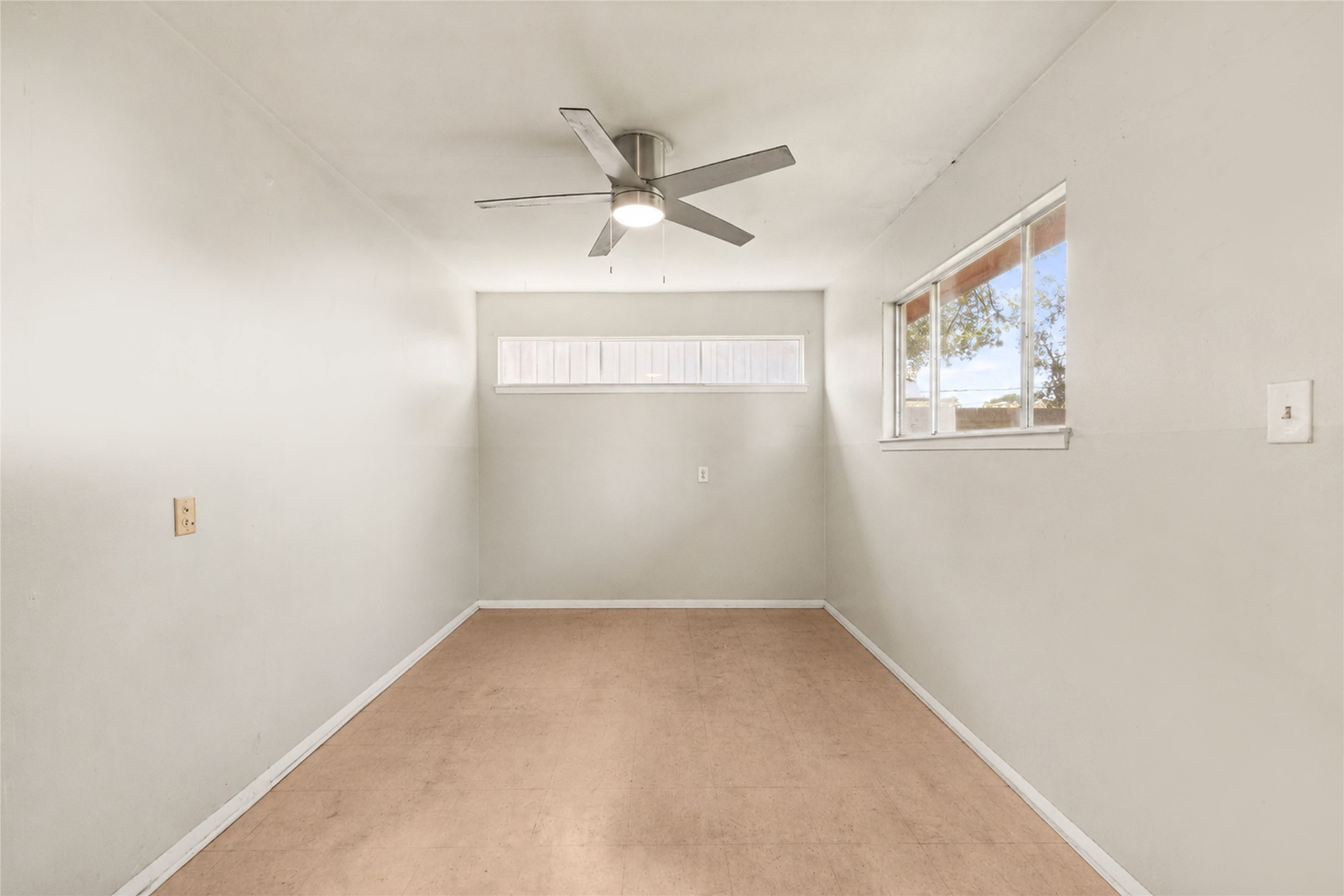 103 Ligustrum Street Property Photo 16