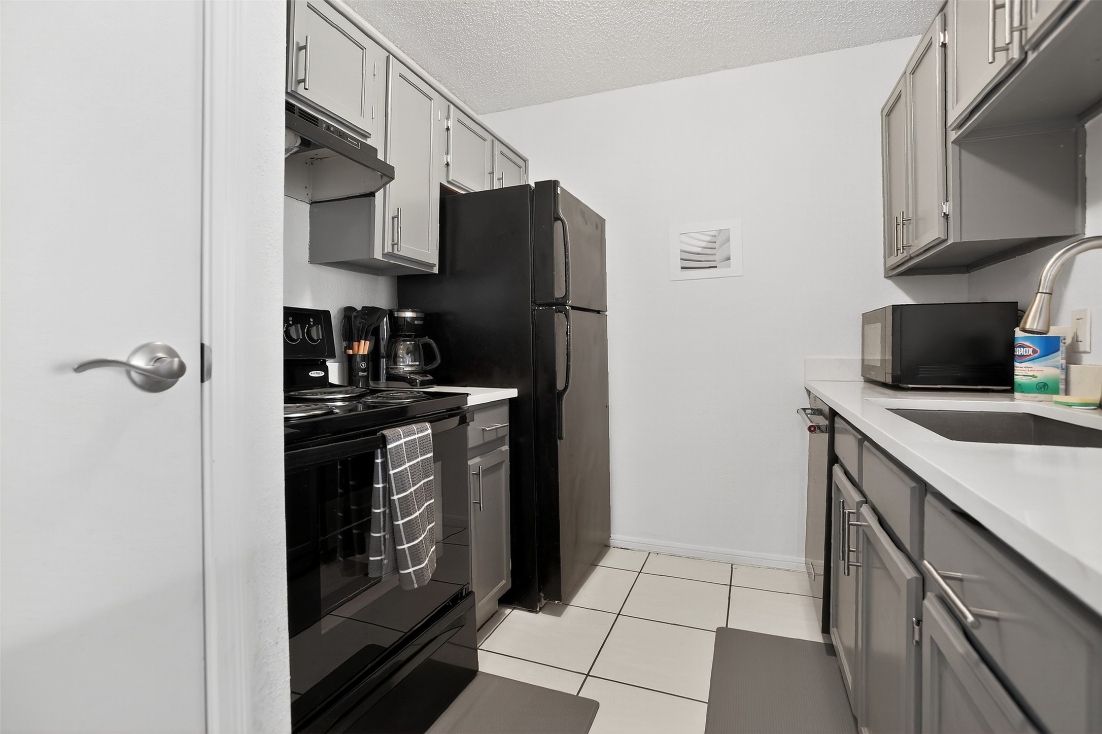 3770 Lovers Wood Lane 610 Property Photo 10