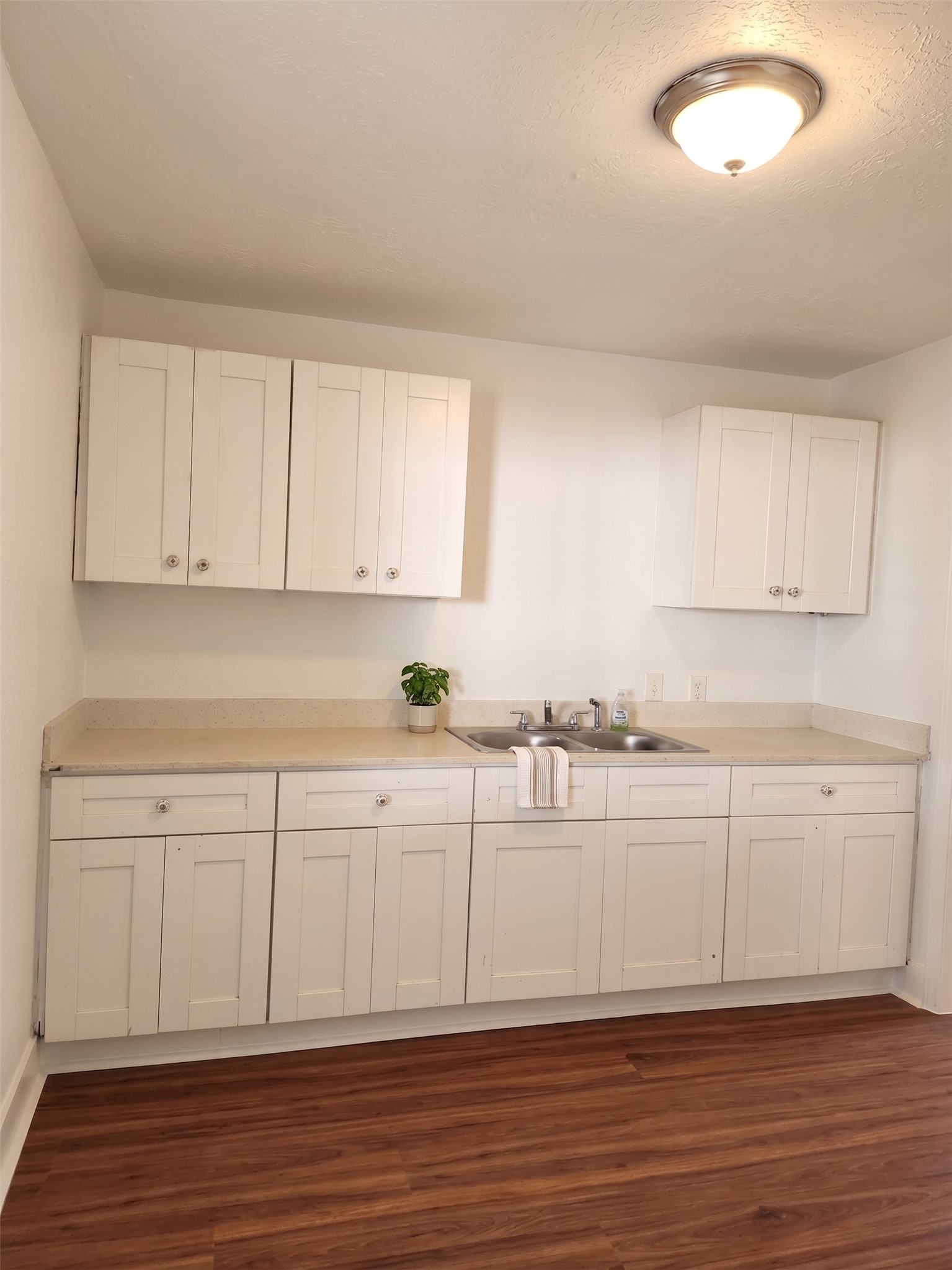 6318 Sayers Street Property Photo 4