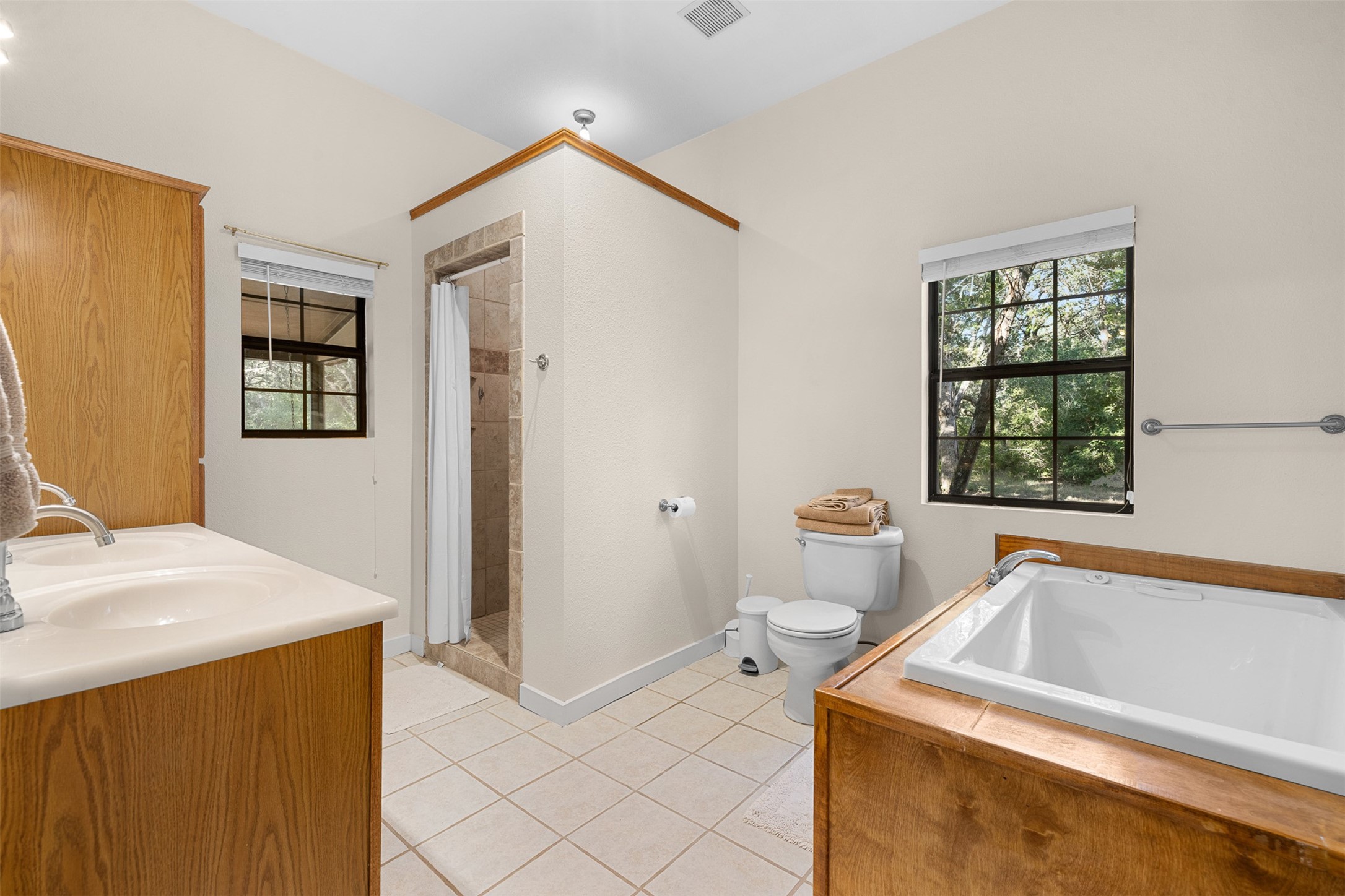 5501 Mach Road Property Photo 11