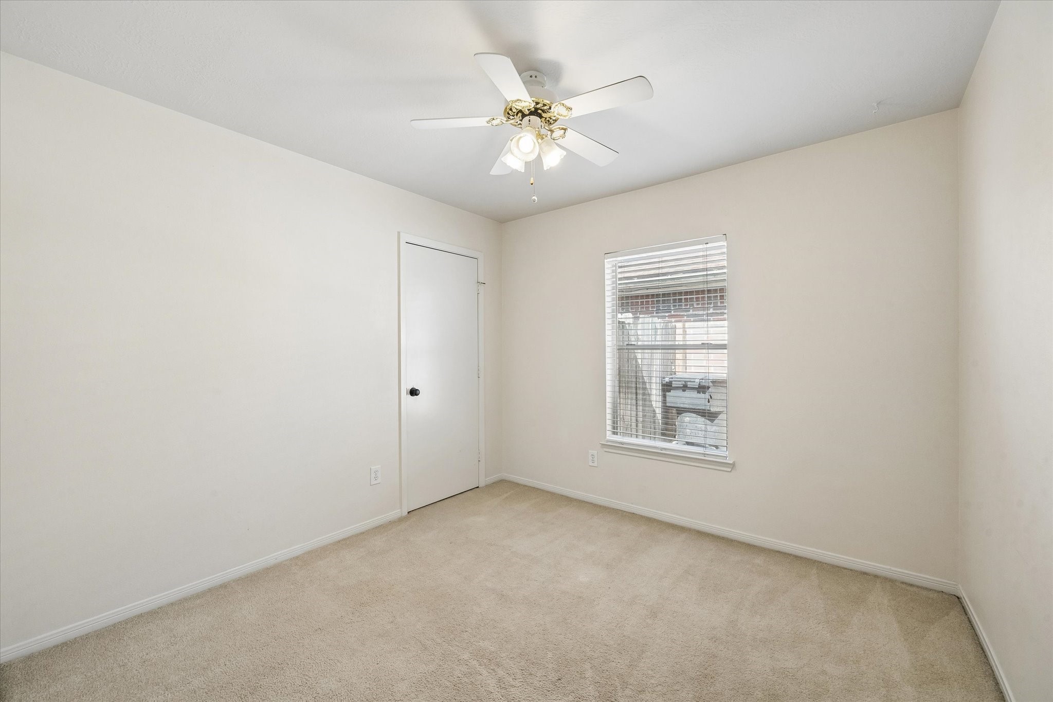 3714 Colleen Woods Circle Property Photo 21