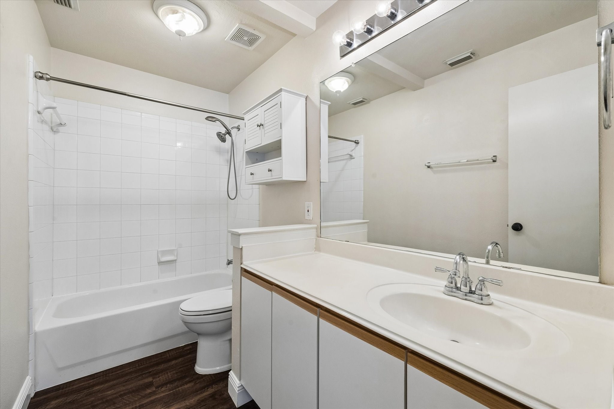 3714 Colleen Woods Circle Property Photo 24