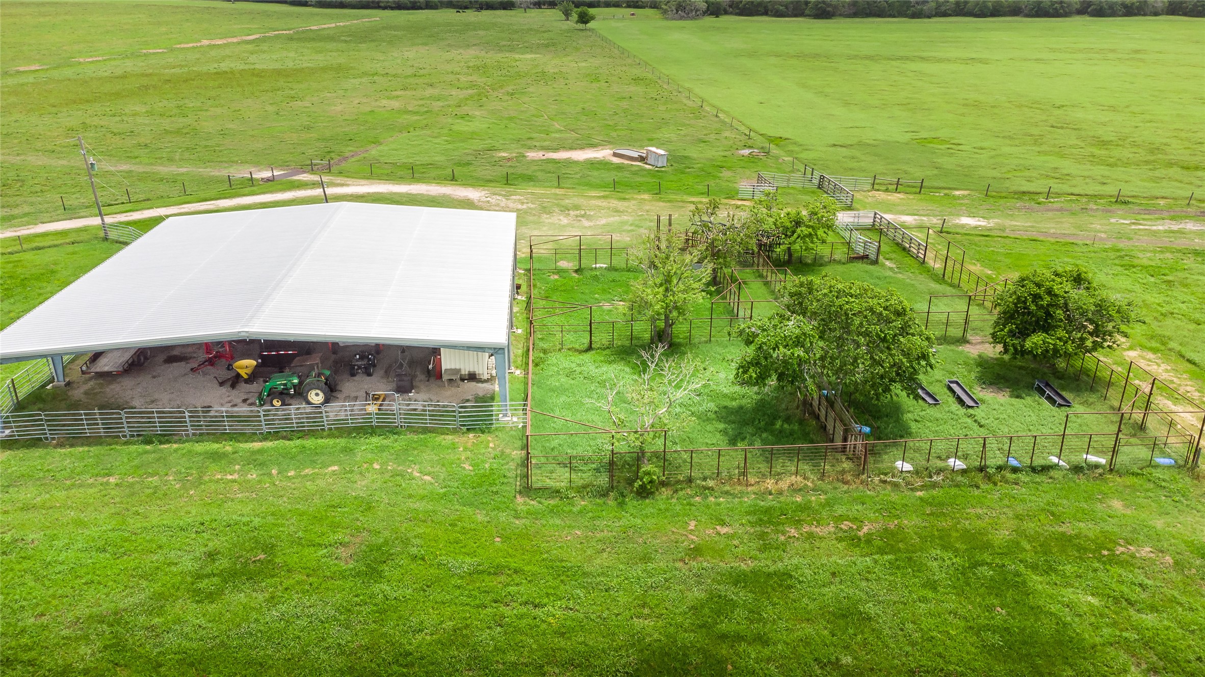 5126 County Rd 208 Property Photo 11