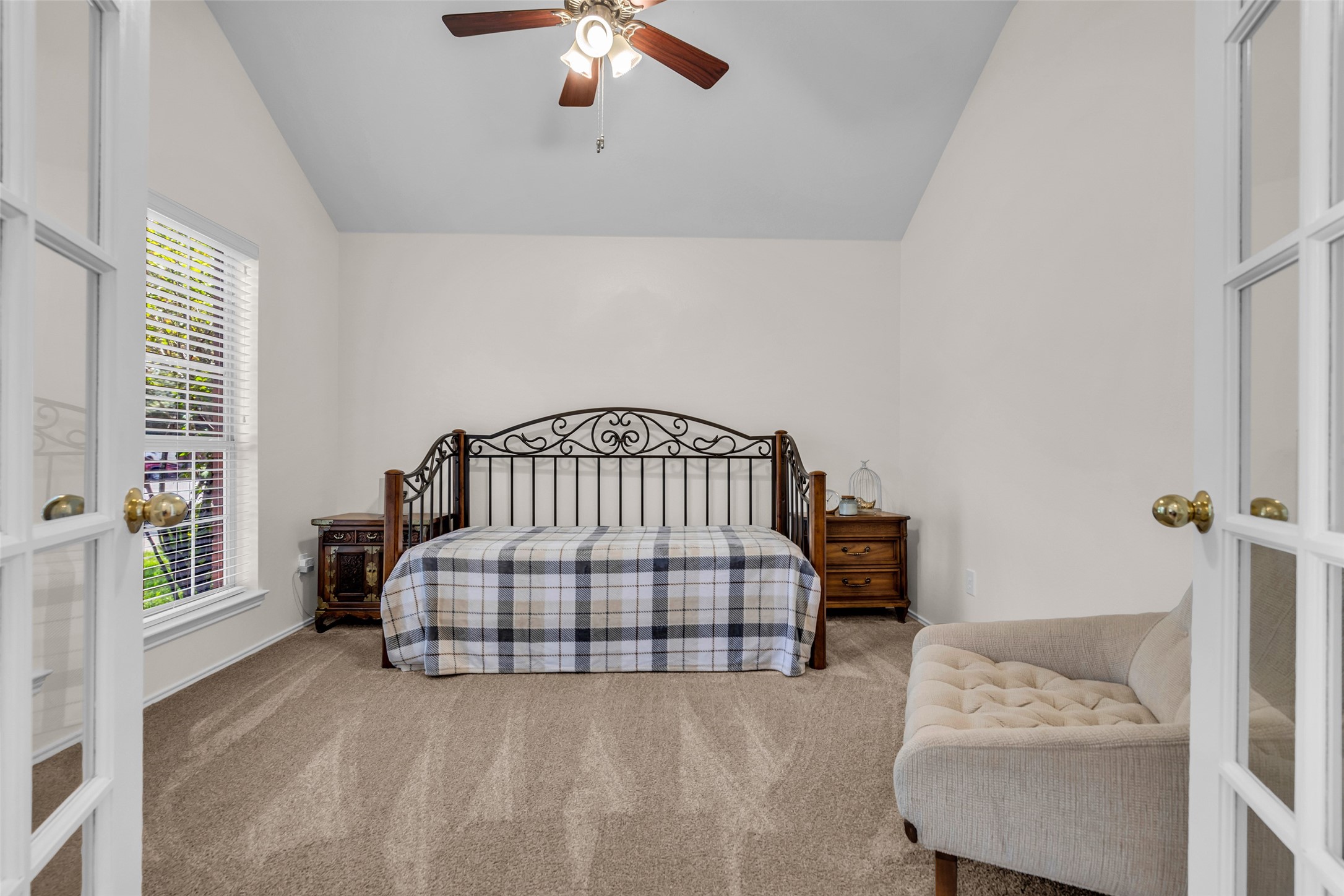 30211 Emerson Creek Drive Property Photo 5