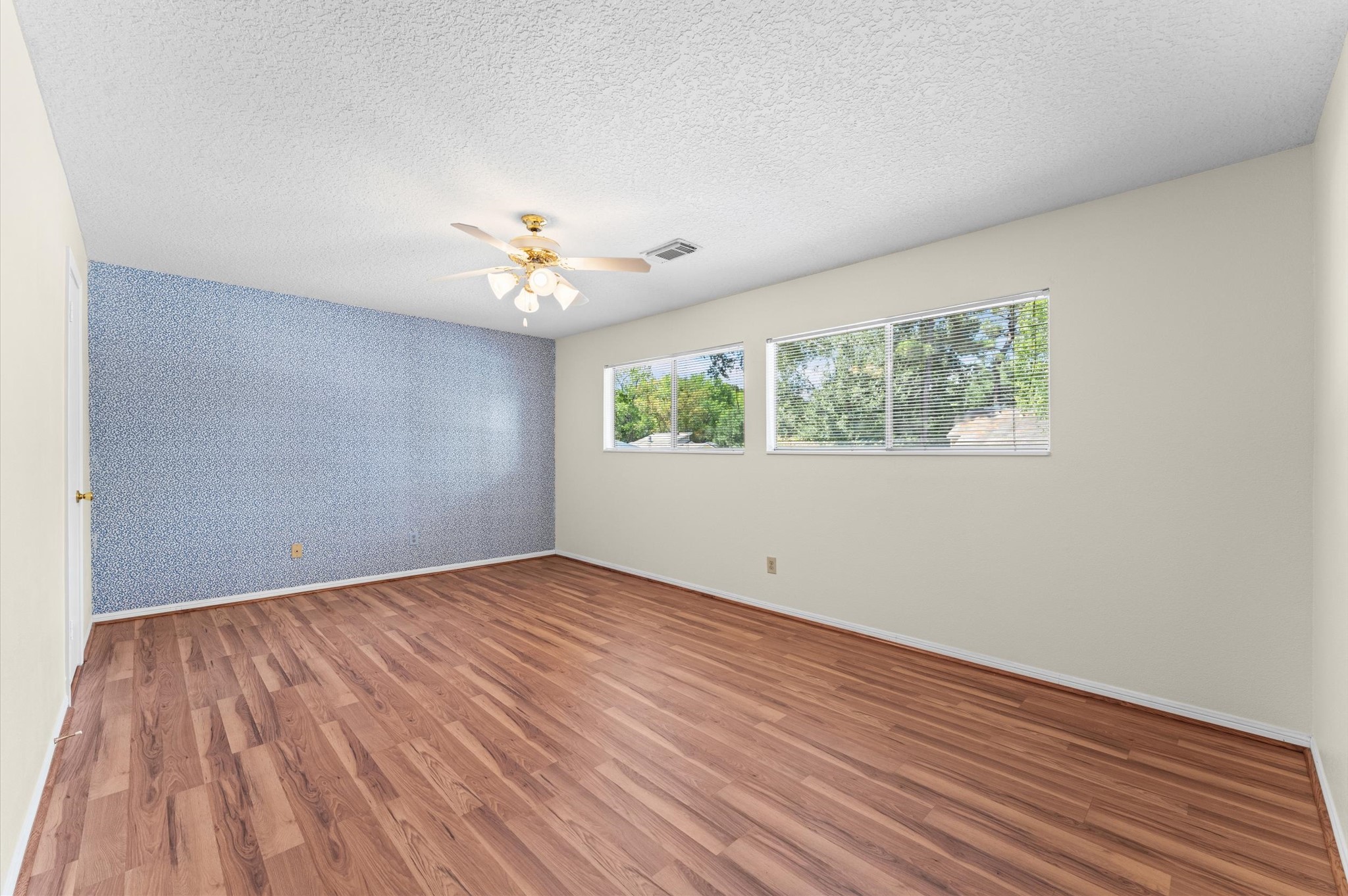 4 Blue Fox Court Property Photo 7