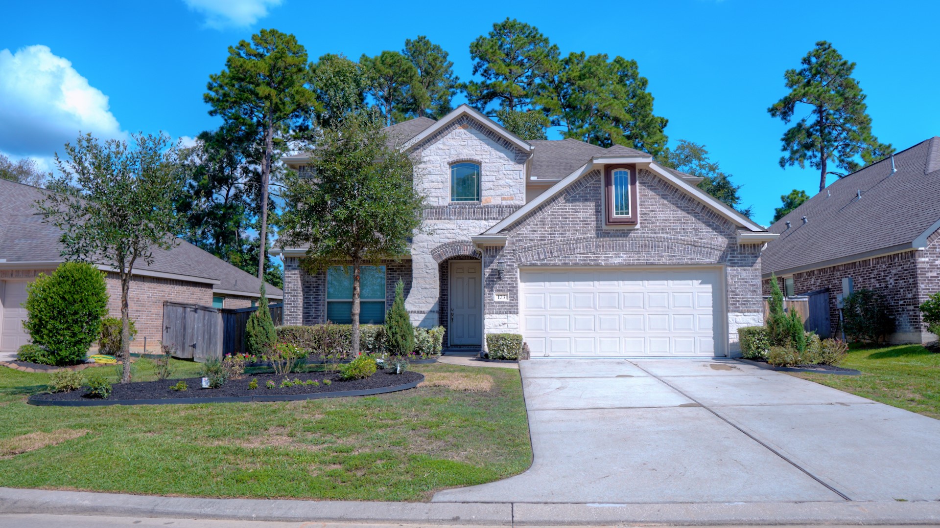 173 Bluebell Woods Way Property Photo 1