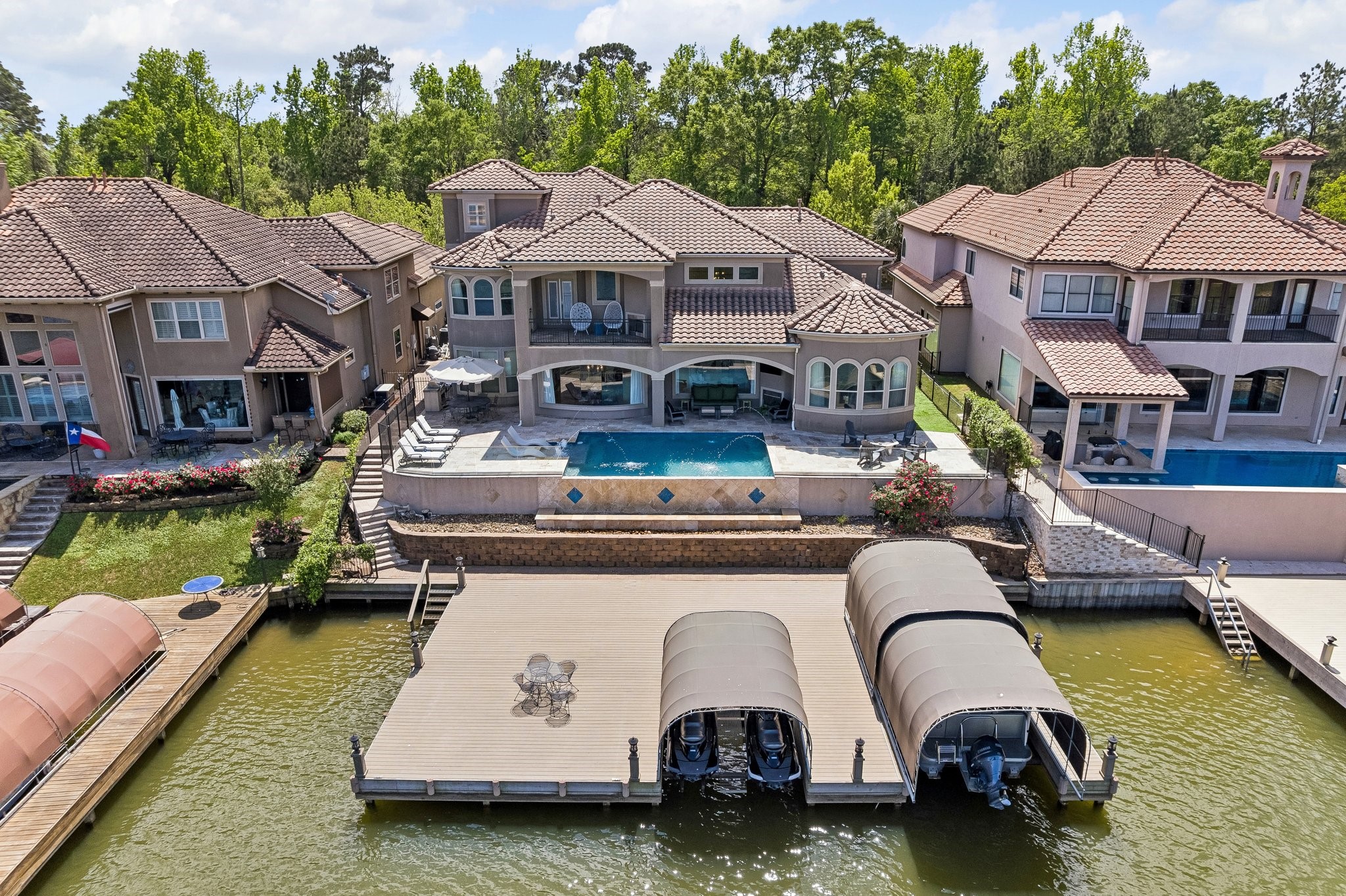 14710 Paradise Oak Drive Property Photo 1