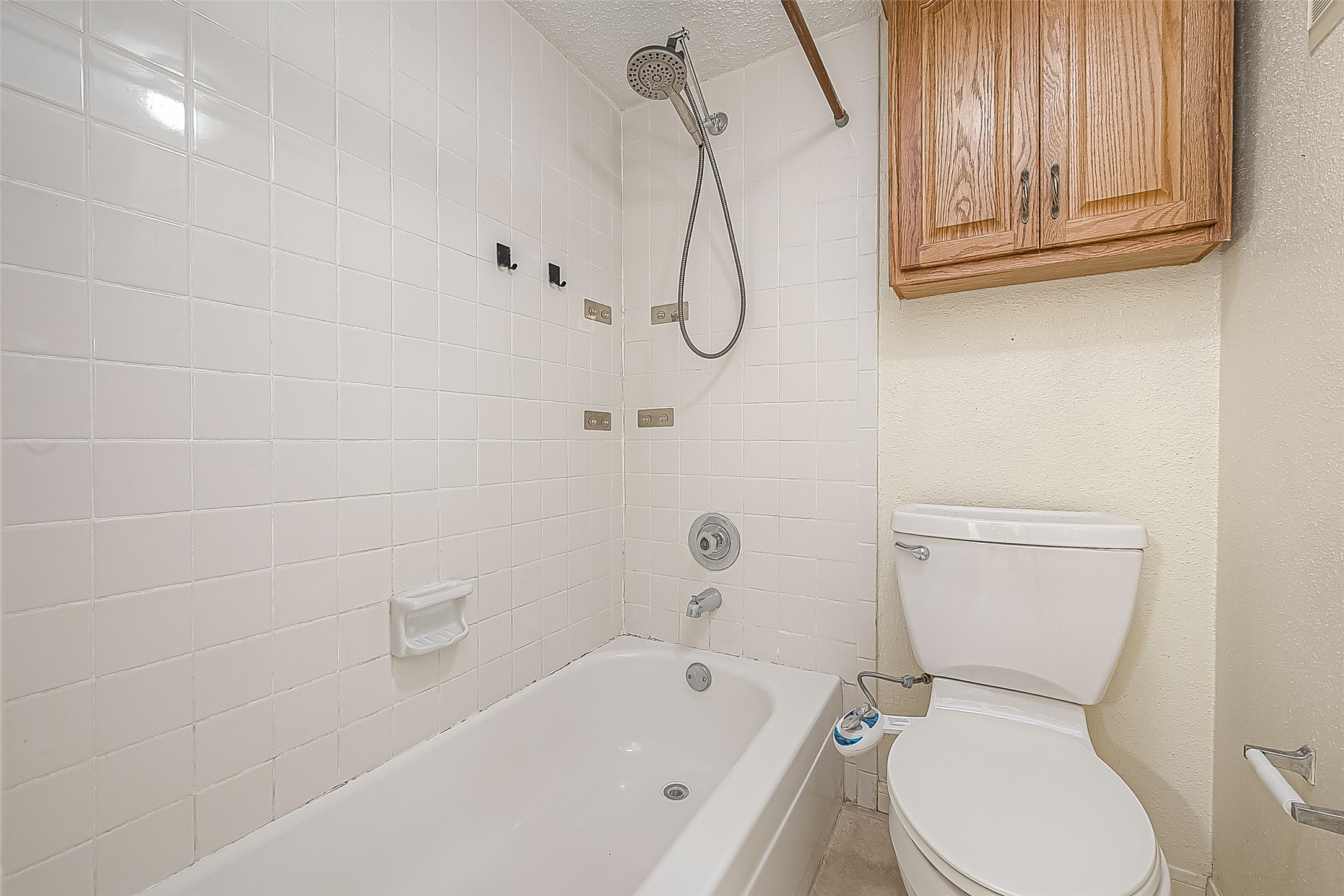 2750 Holly Hall Street 1707 Property Photo 10