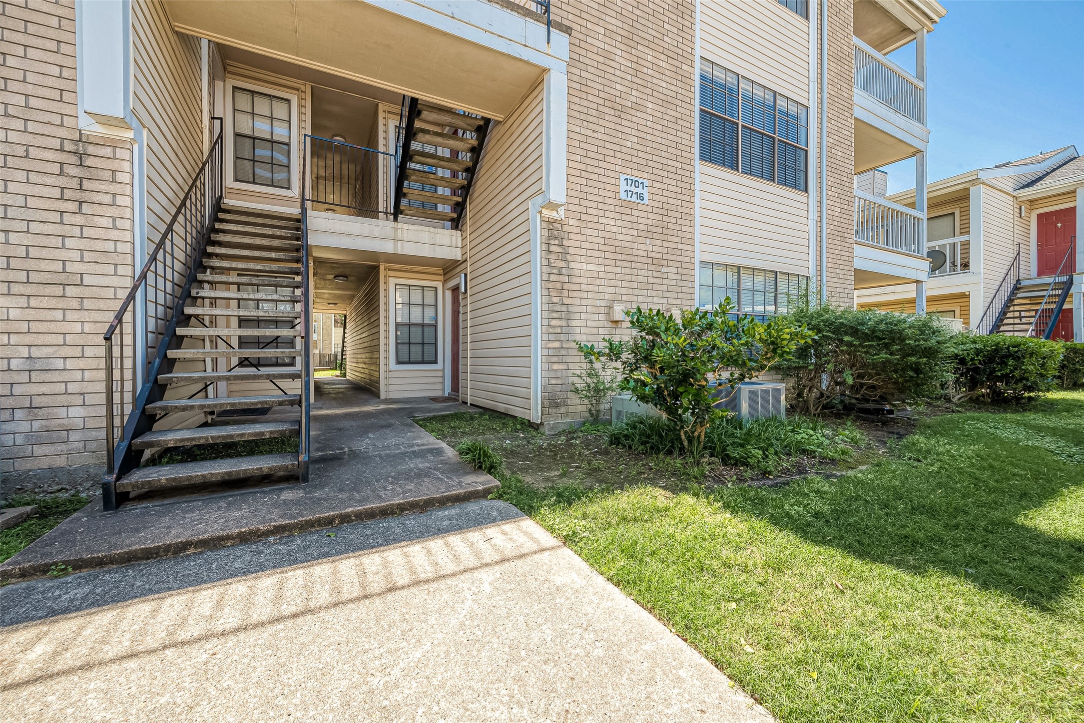 2750 Holly Hall Street 1707 Property Photo 20