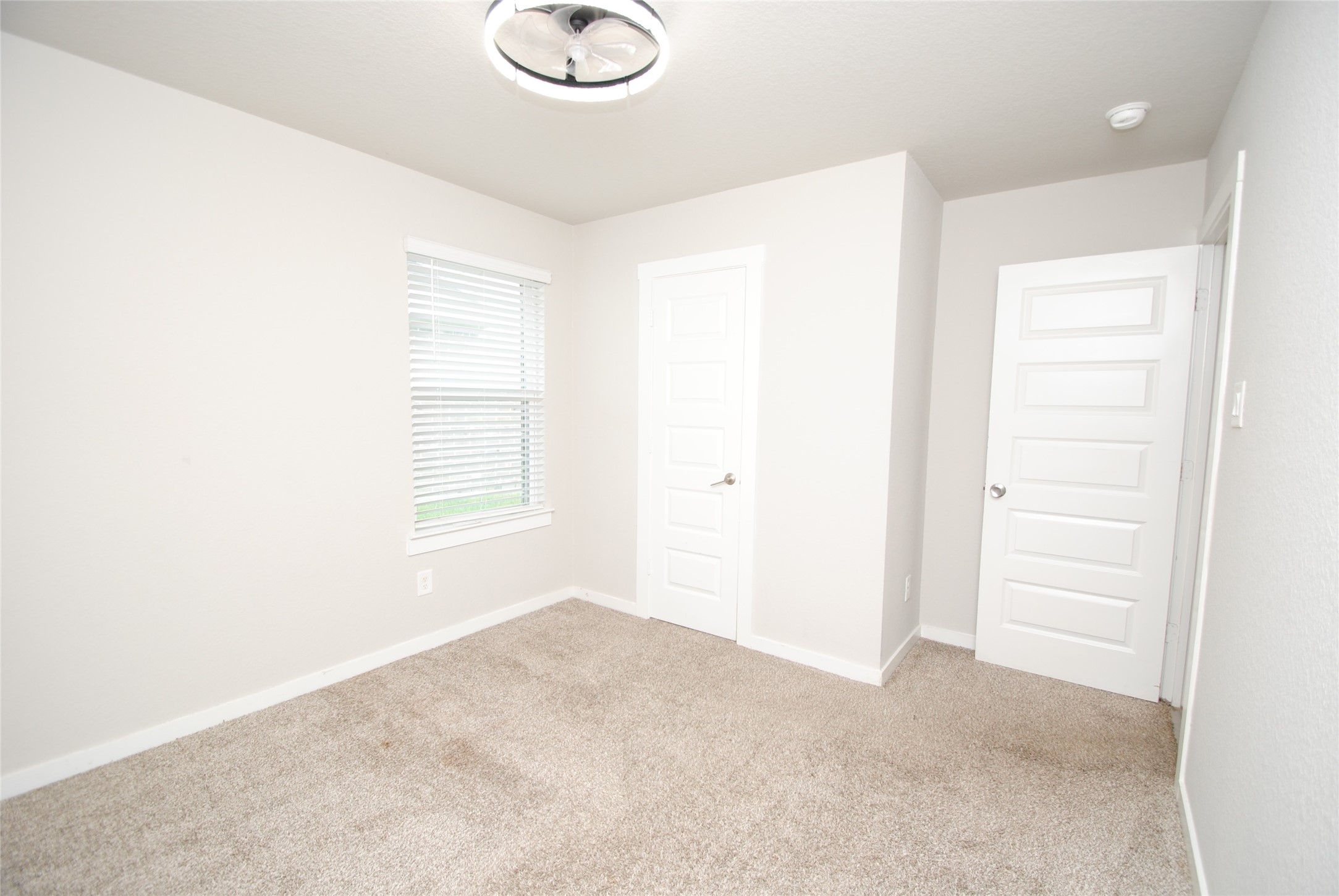 7634 Ramsgate Cliff Lane Property Photo 6