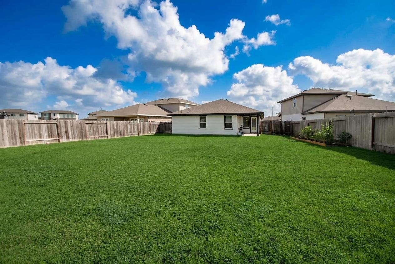 7634 Ramsgate Cliff Lane Property Photo 13