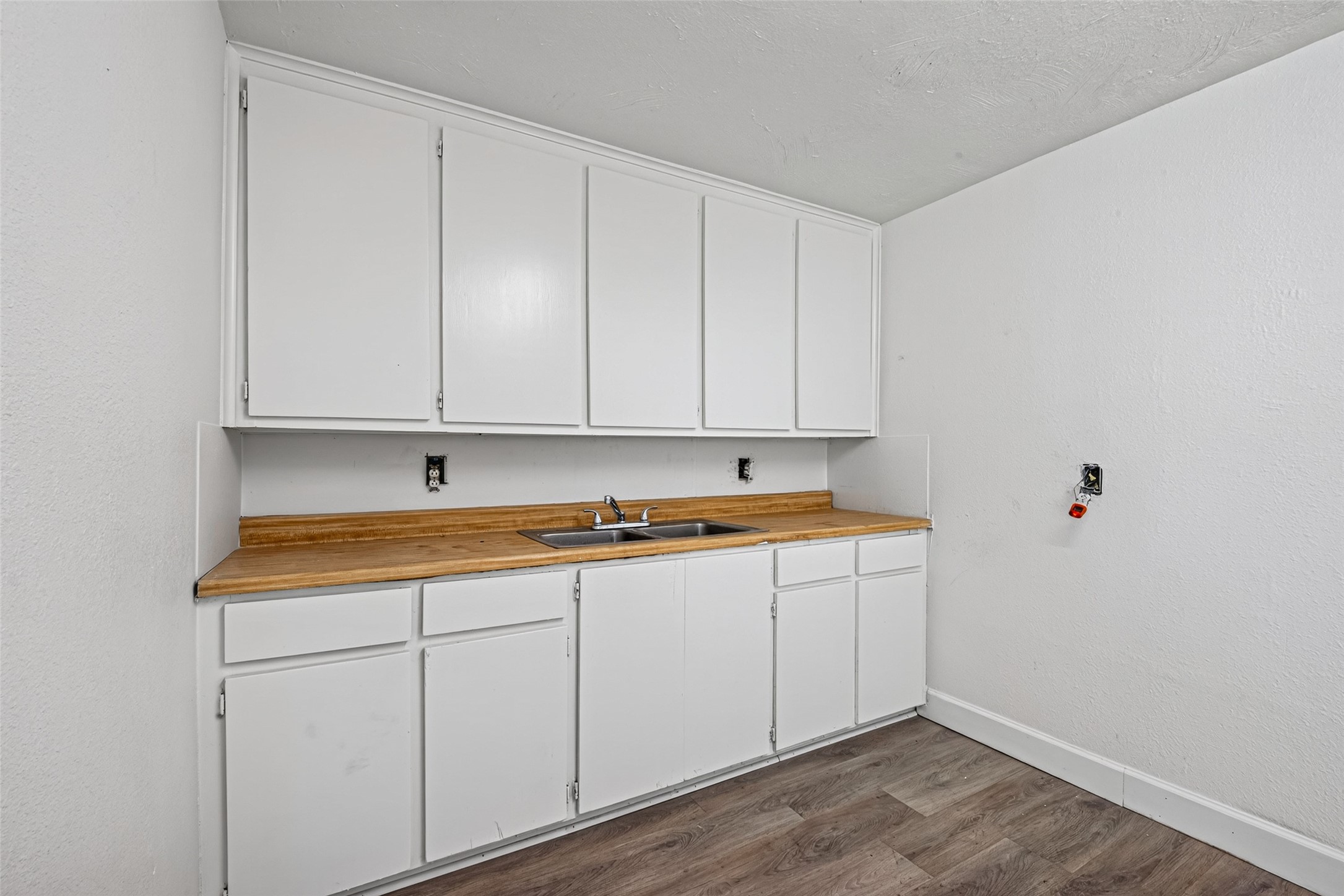 4901 Stimson Street 7 Property Photo 12
