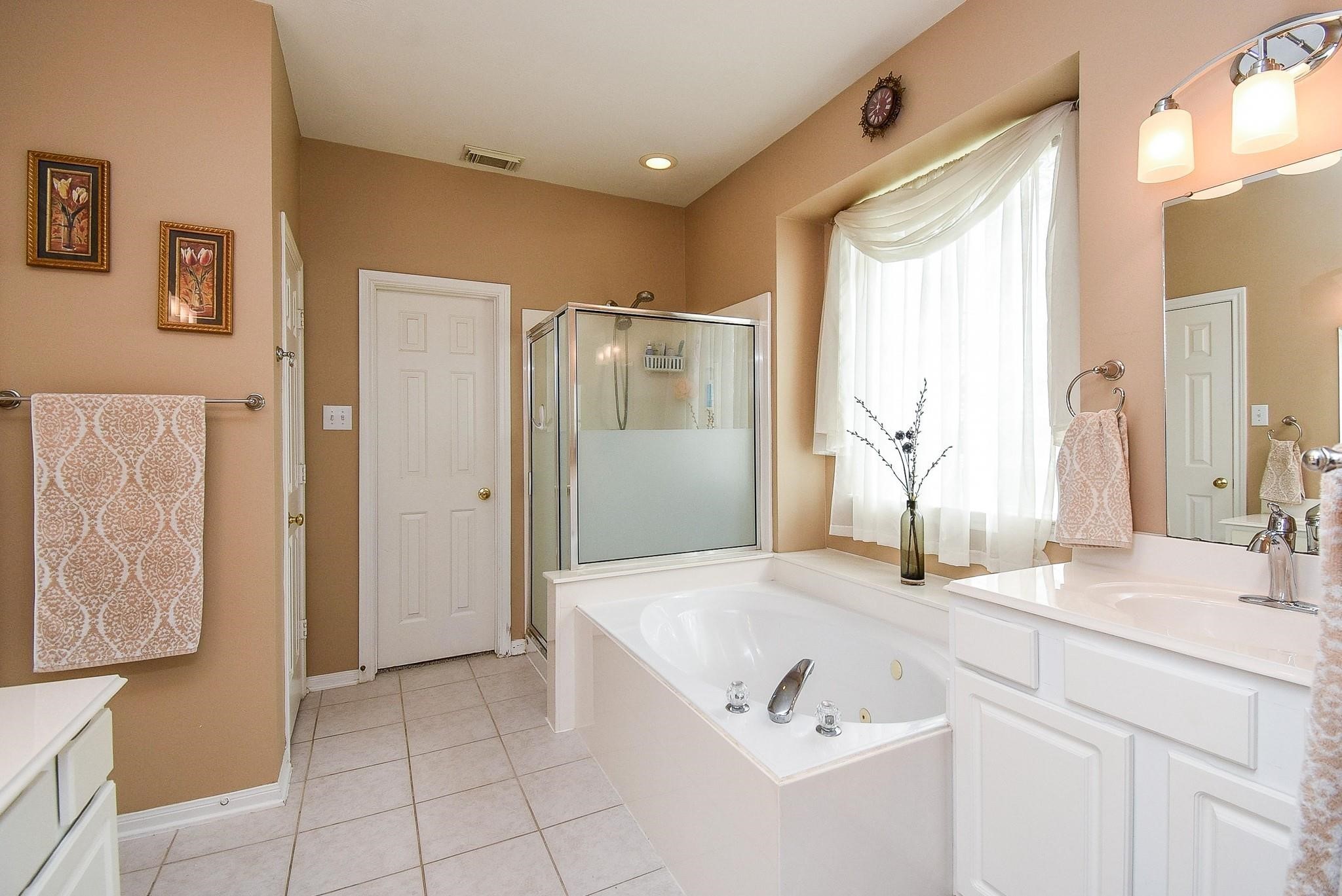 1727 Maryvale Drive Property Photo 20