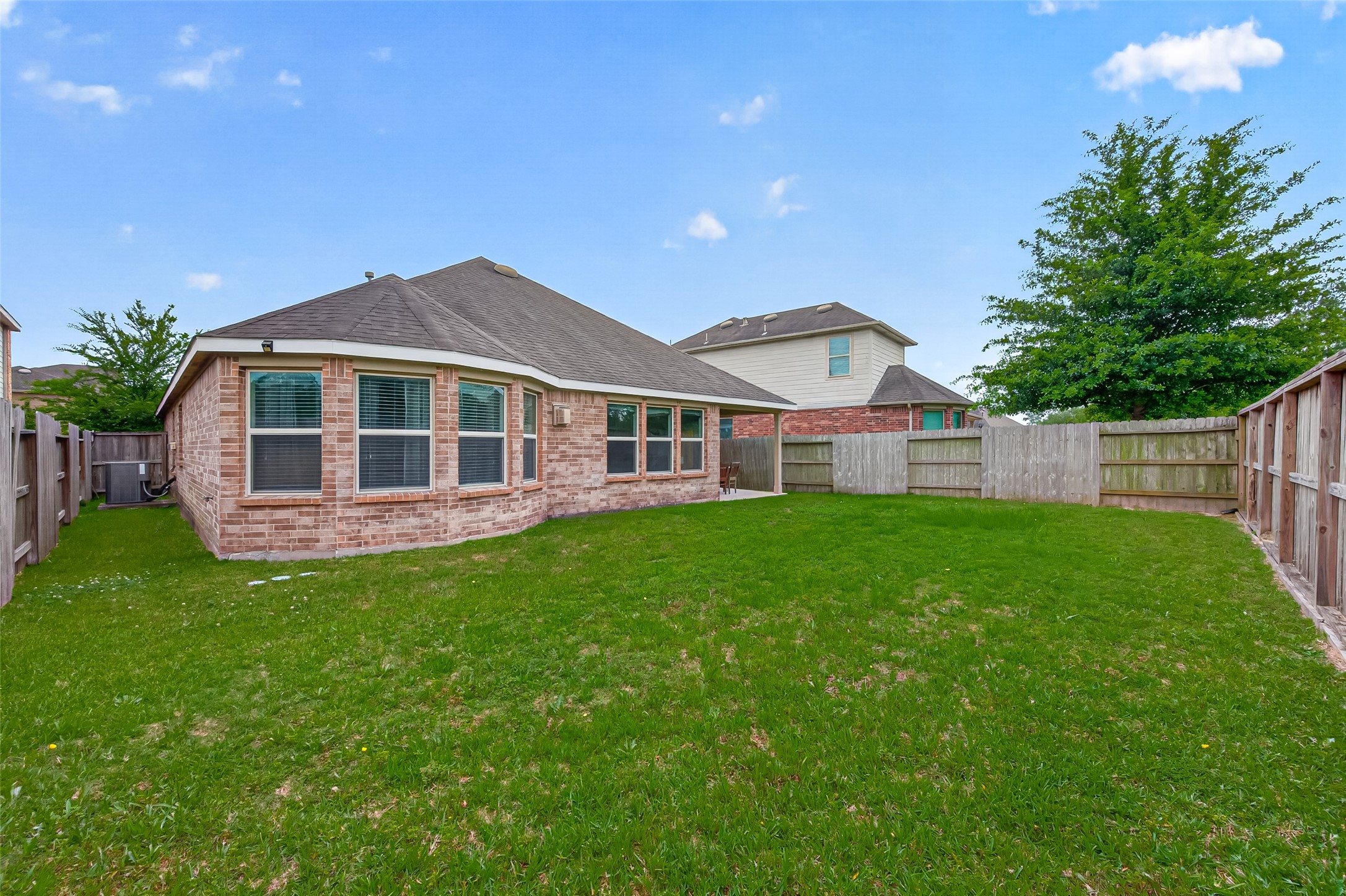 4507 Argonne Woods Drive Property Photo 4