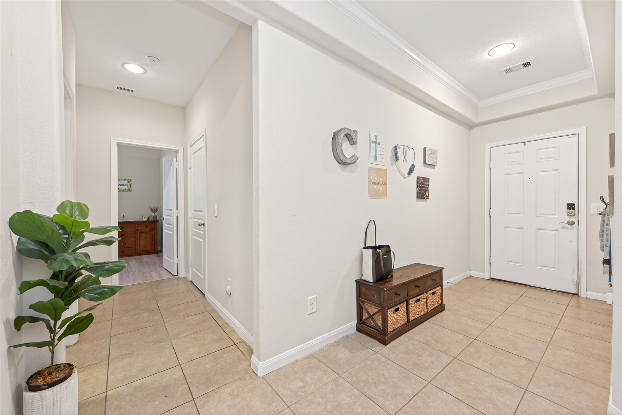 4507 Argonne Woods Drive Property Photo 8