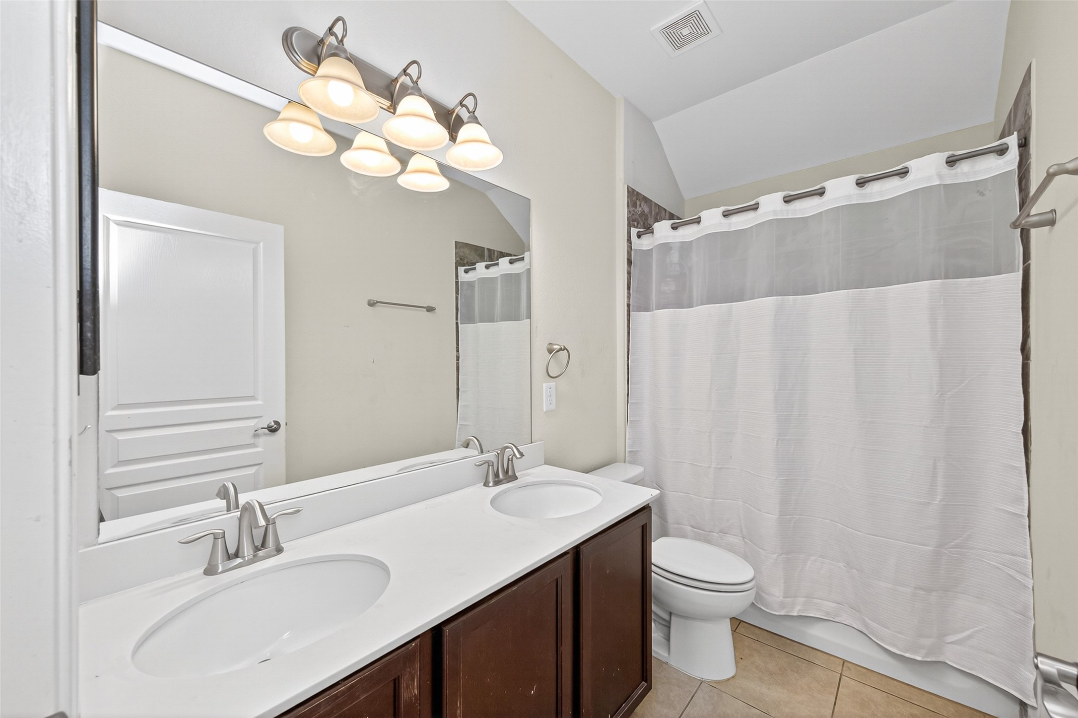 4507 Argonne Woods Drive Property Photo 26