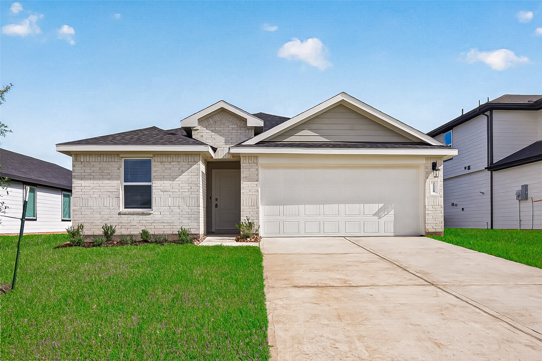 31210 Carmelas Landing Drive Property Photo 3