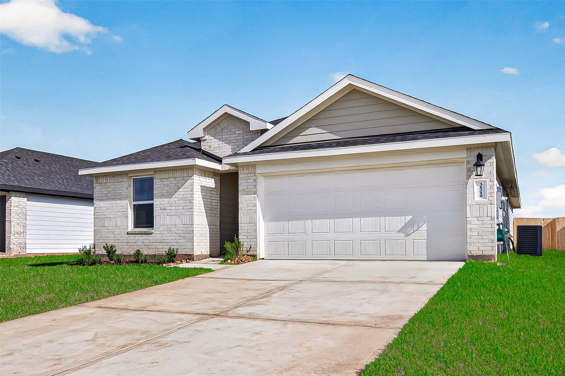 31210 Carmelas Landing Drive Property Photo 4