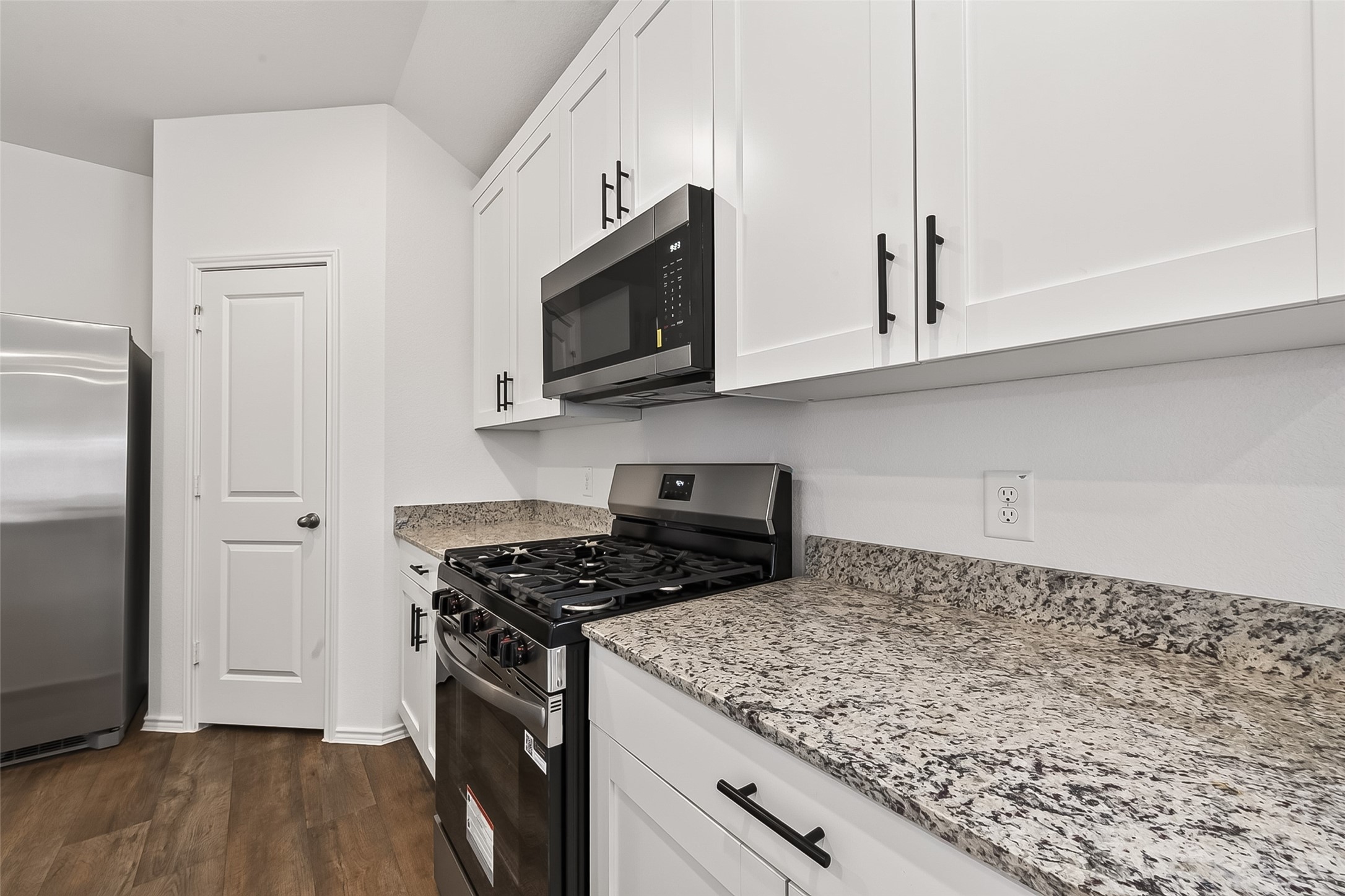 31210 Carmelas Landing Drive Property Photo 11